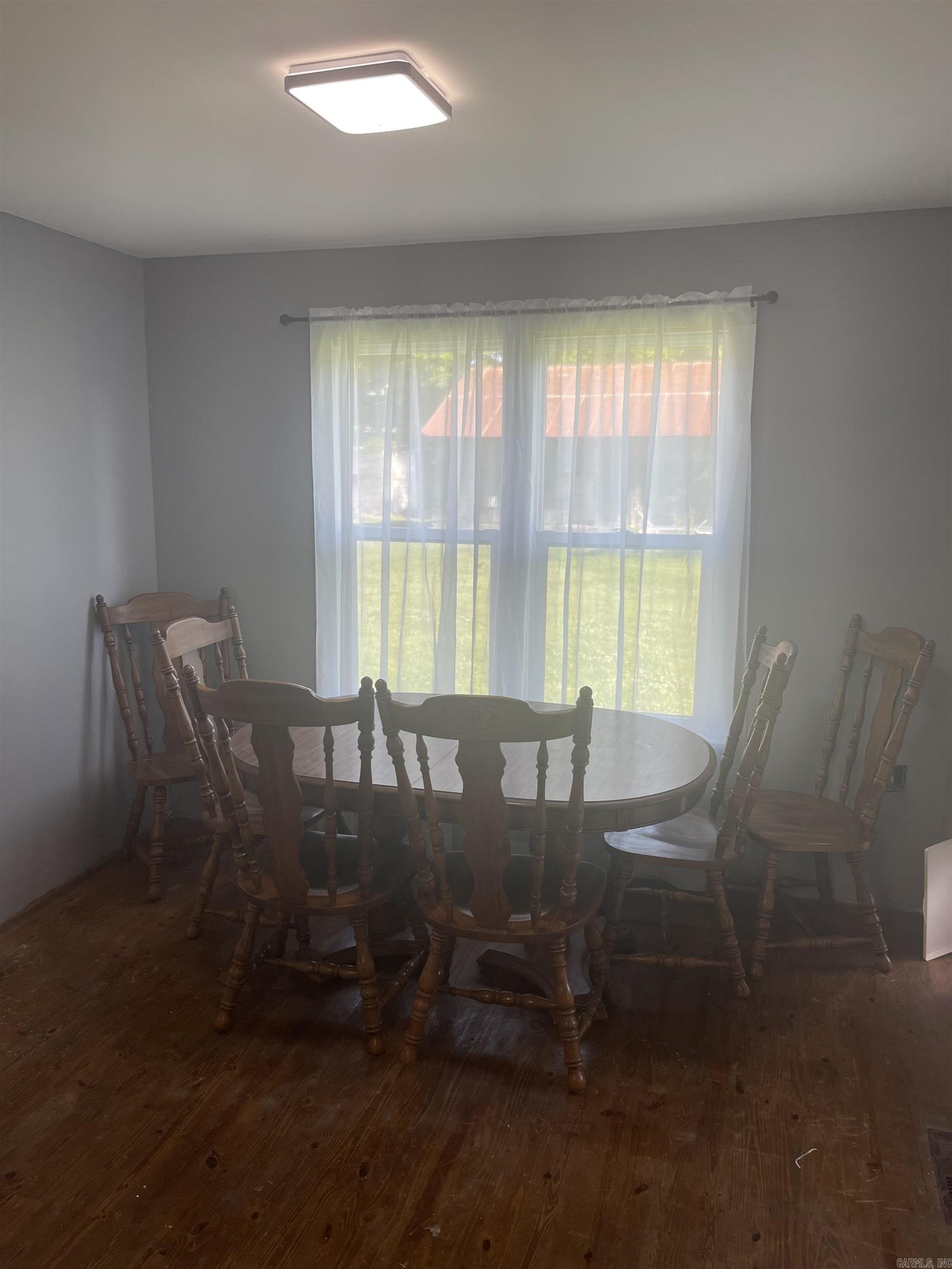 1165 W Main  Piggott, AR
