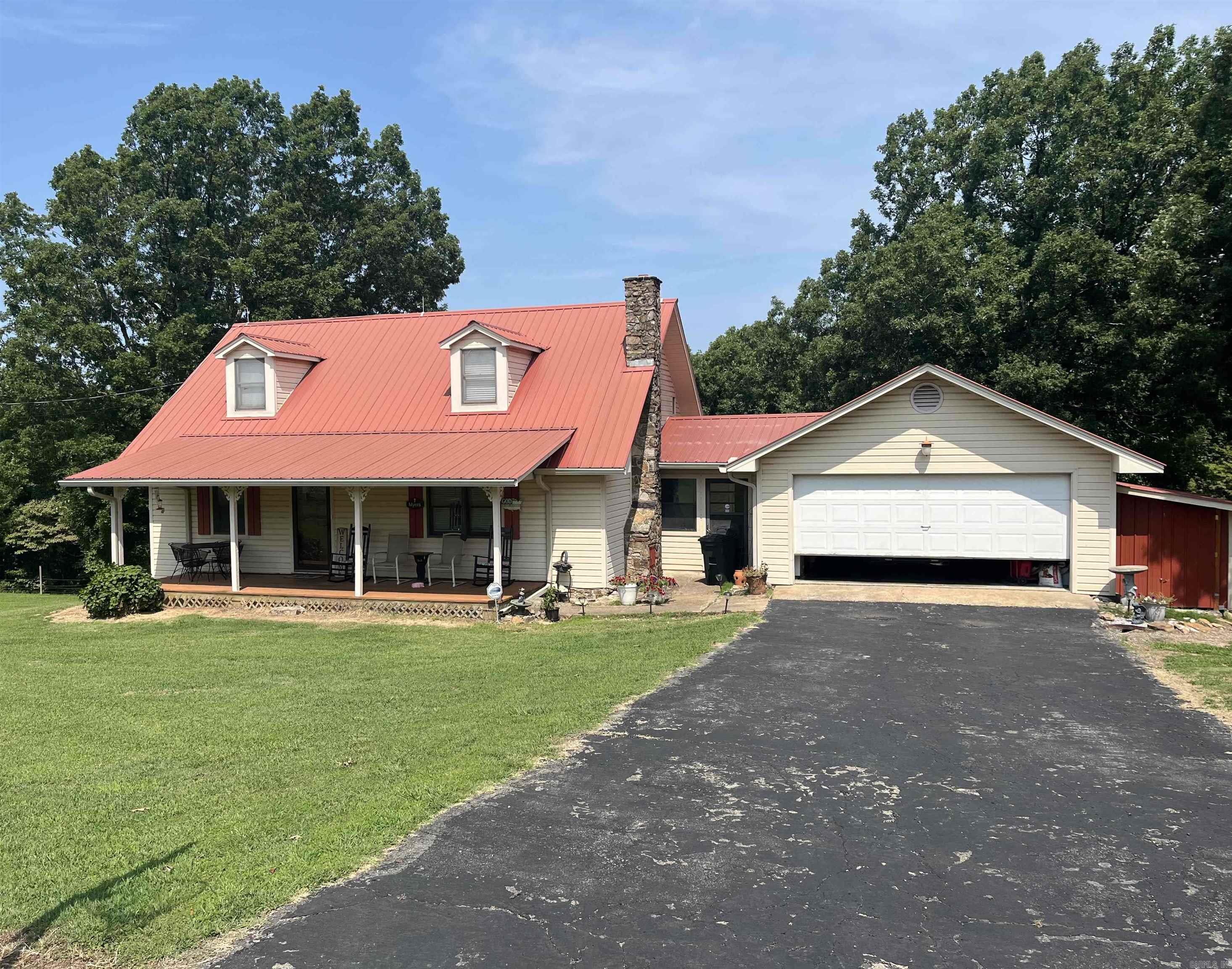 9121  Hwy 9  Mountain View, AR
