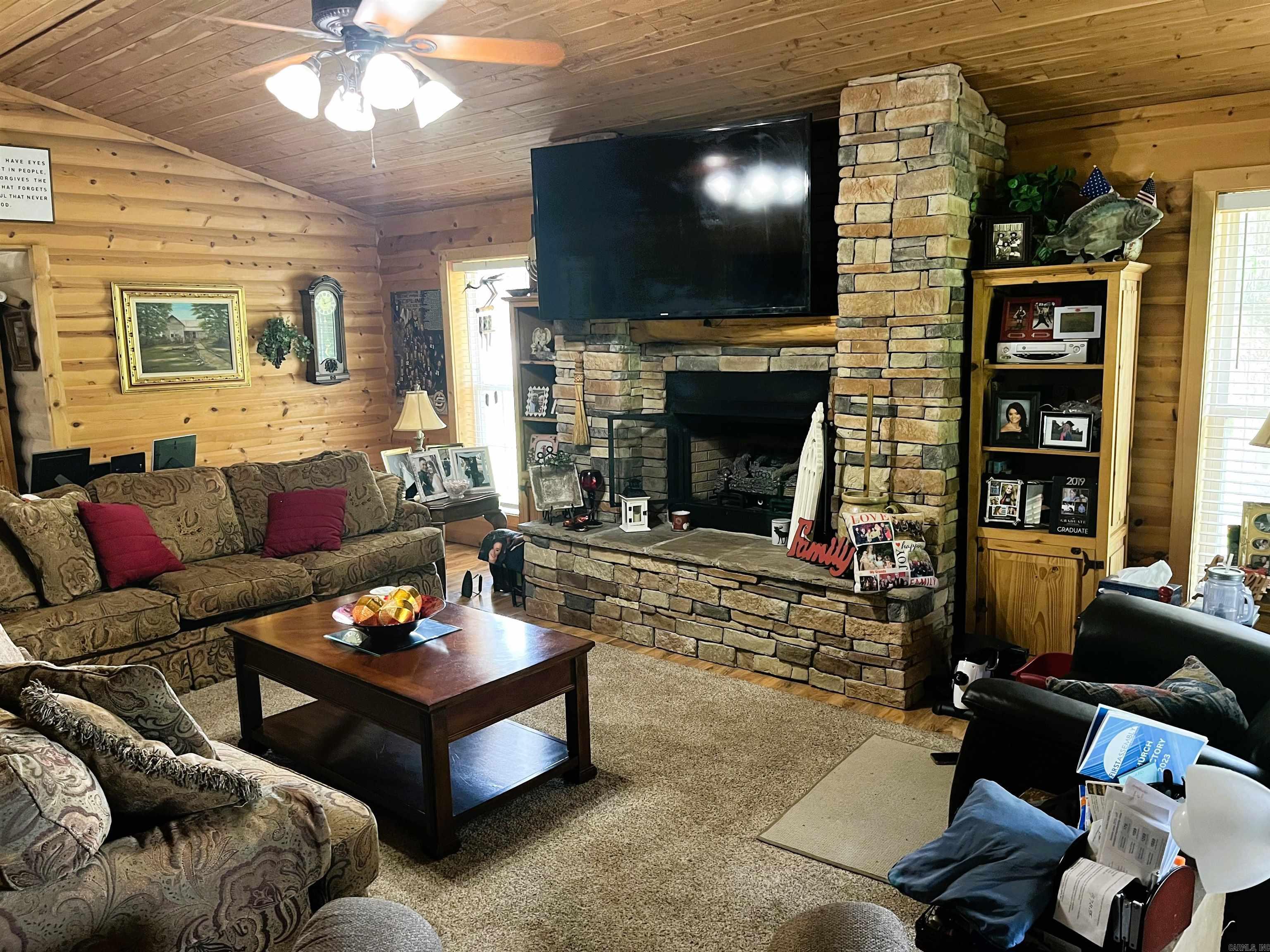 9121  Hwy 9  Mountain View, AR