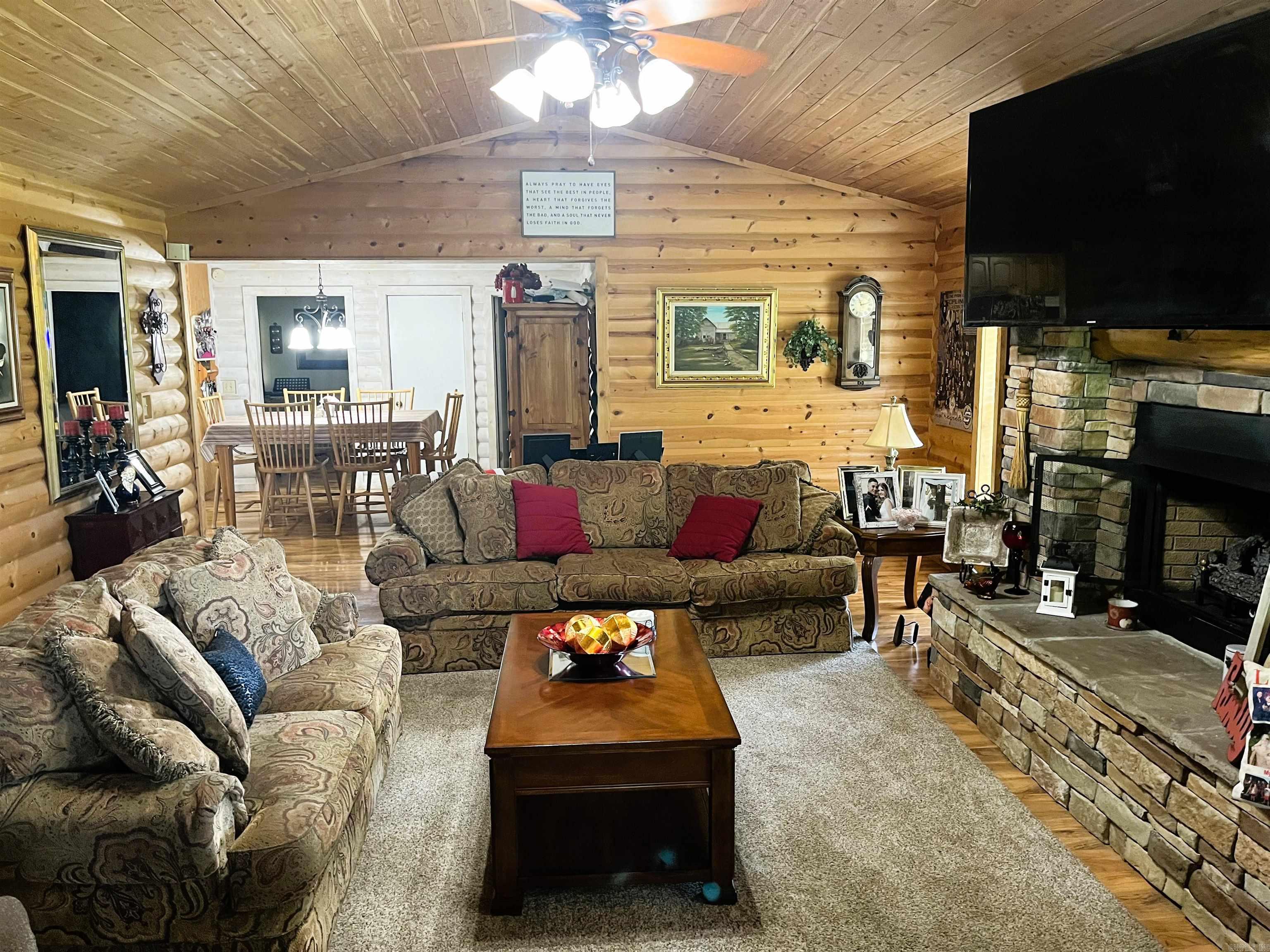 9121  Hwy 9  Mountain View, AR