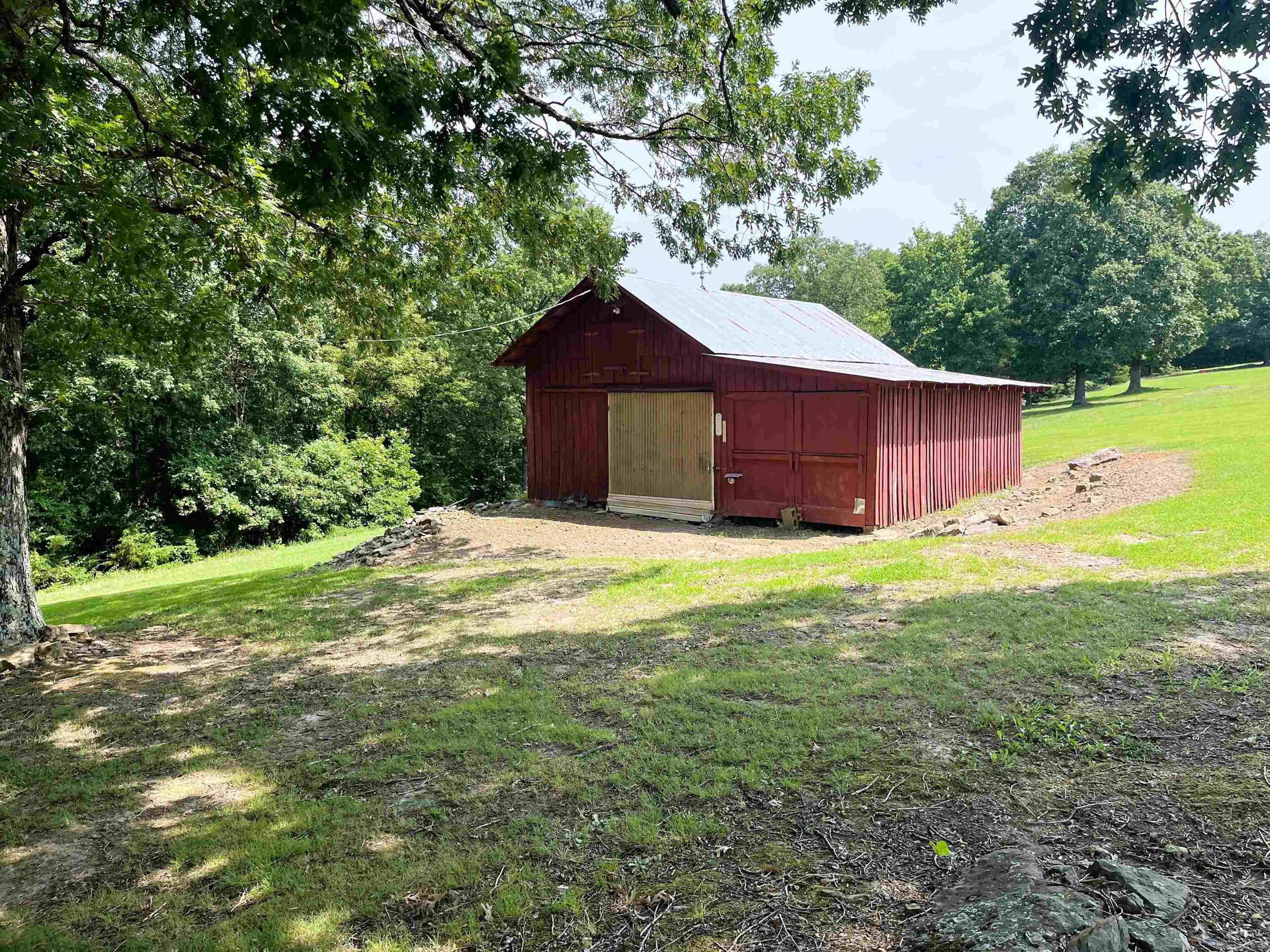 9121  Hwy 9  Mountain View, AR
