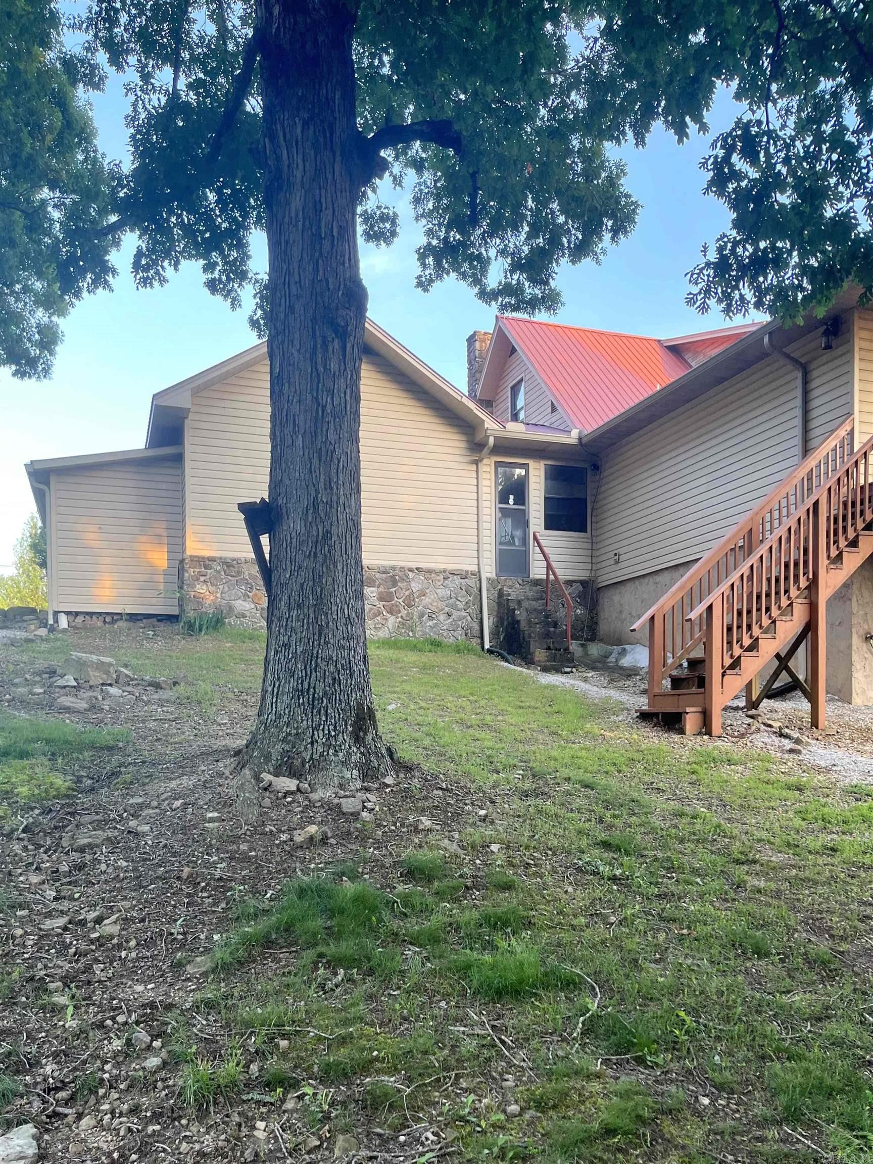 9121  Hwy 9  Mountain View, AR
