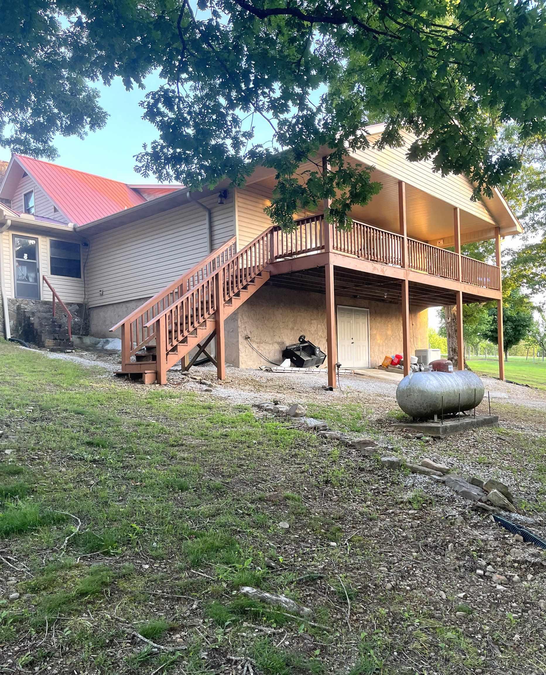 9121  Hwy 9  Mountain View, AR