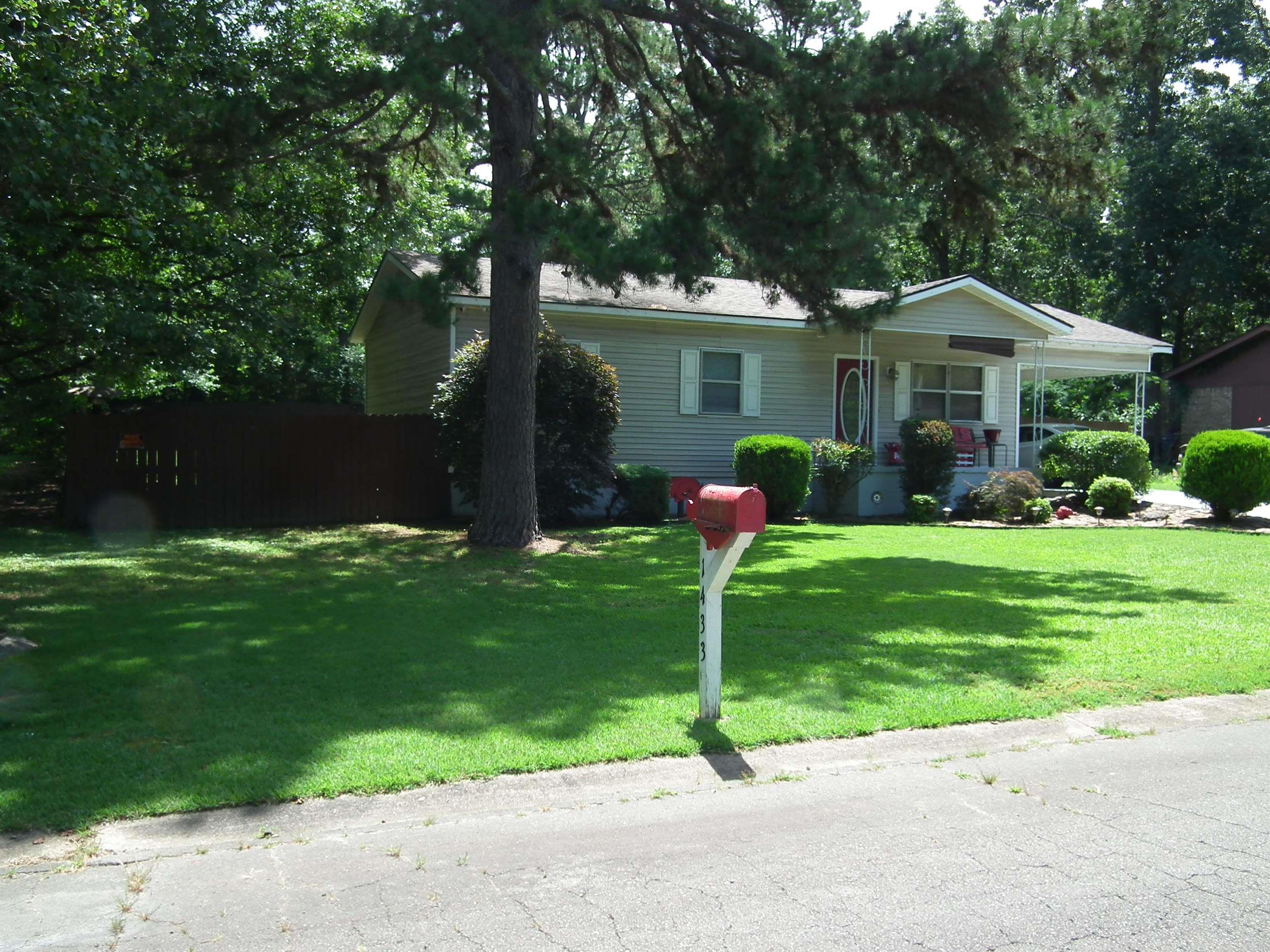 1433  Robinwood  Heber Springs, AR