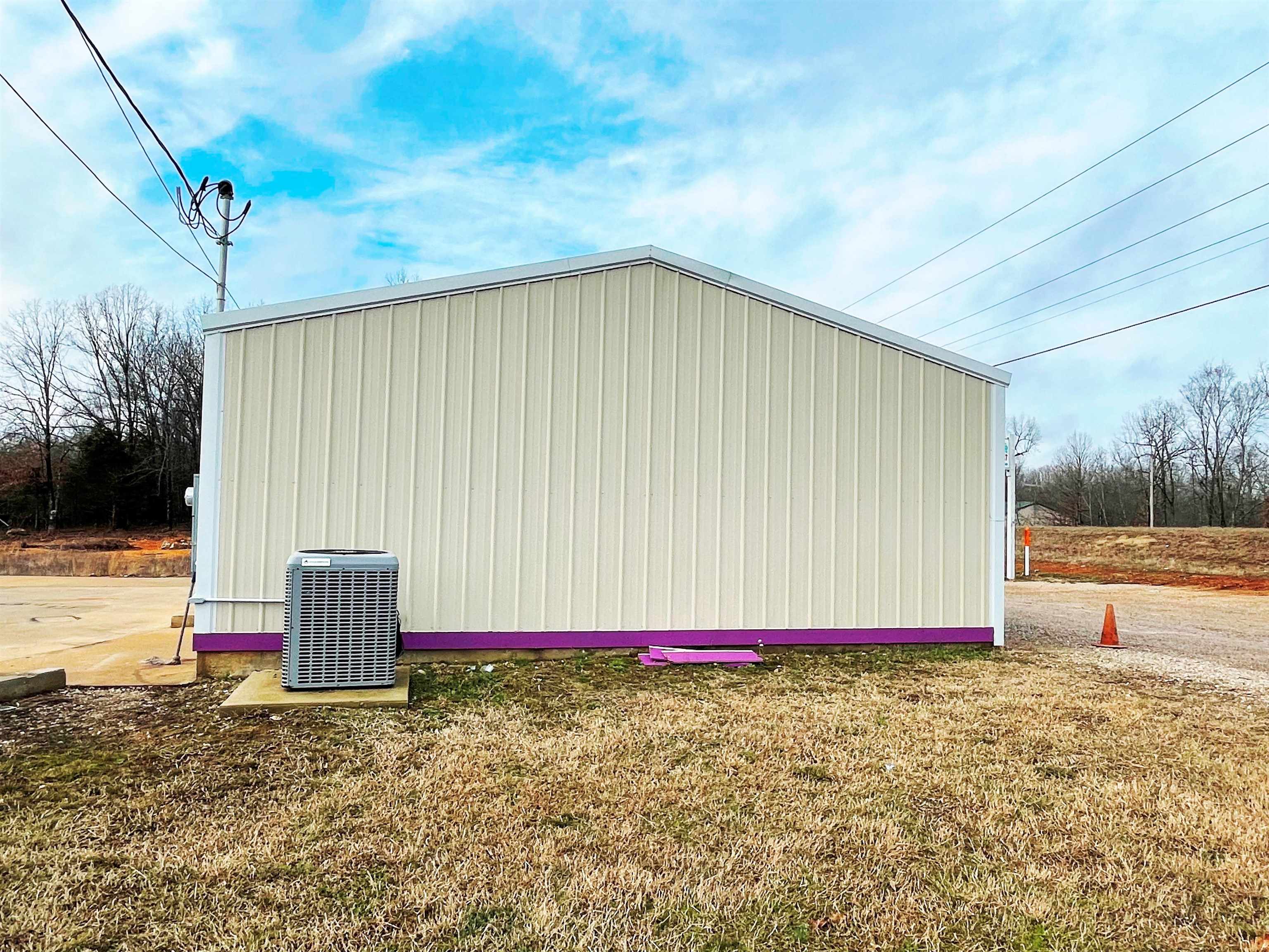 2530  Hwy 62/412  Highland, AR