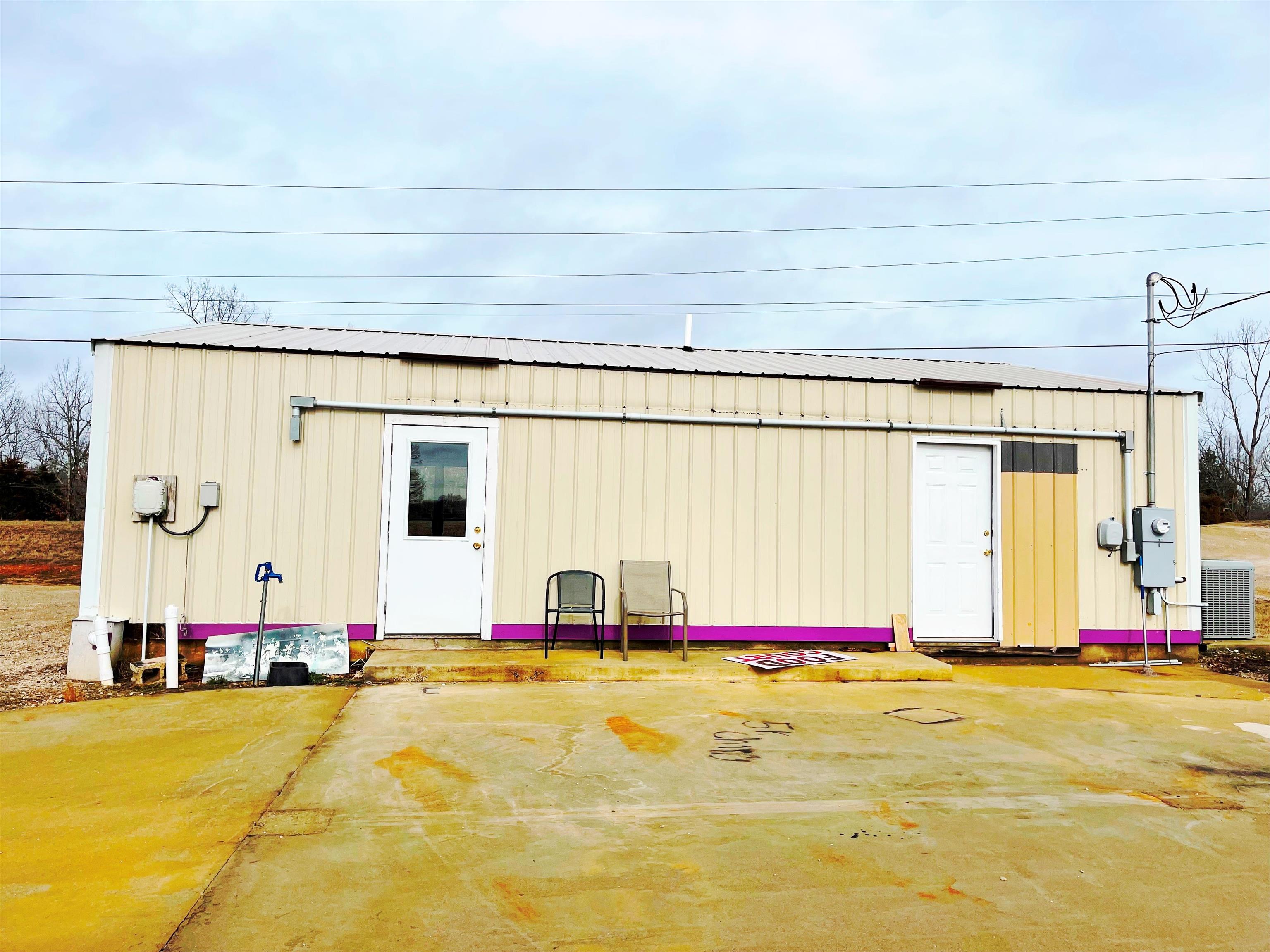 2530  Hwy 62/412  Highland, AR