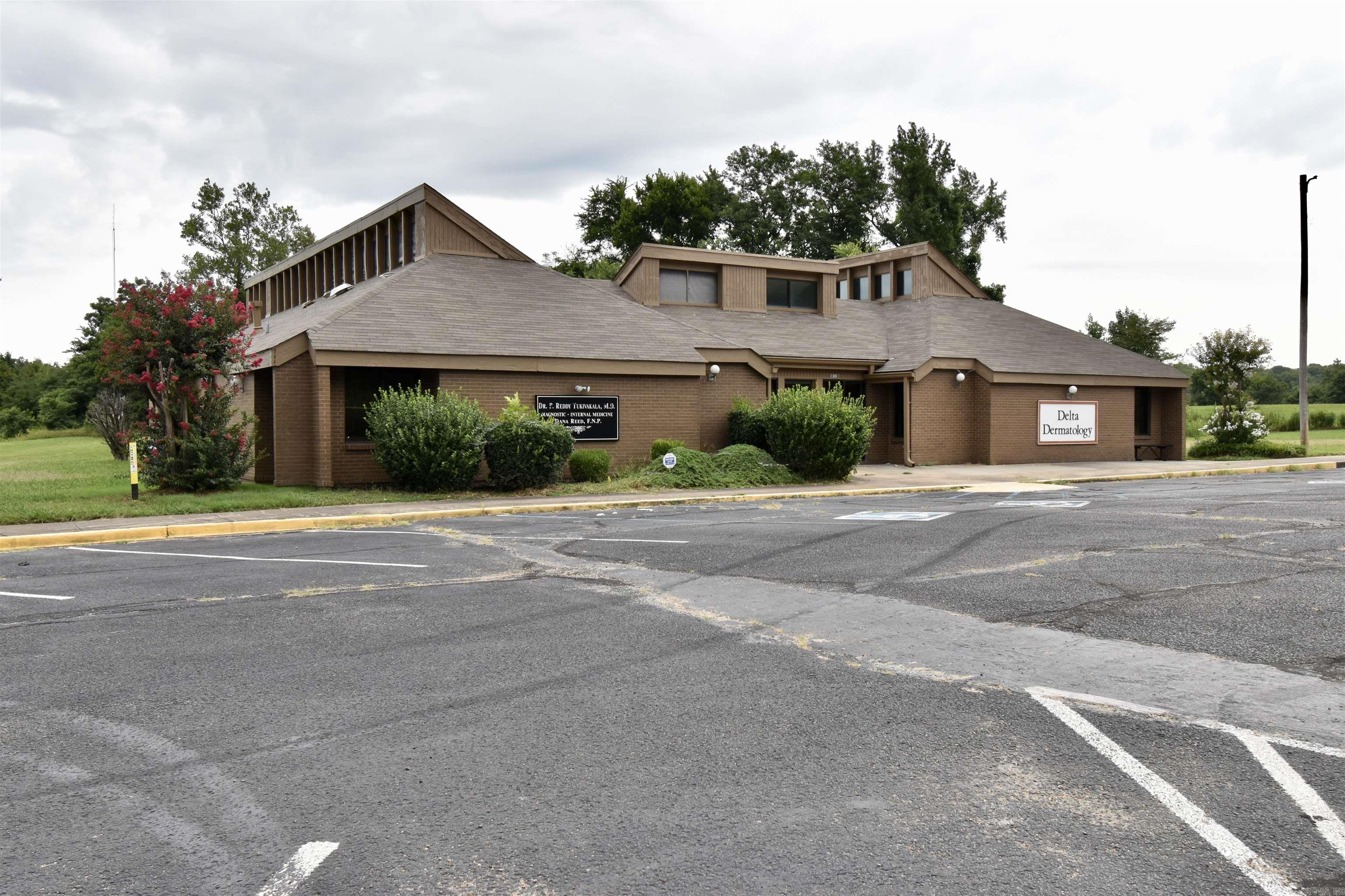 810  Newman (A)  Helena, AR