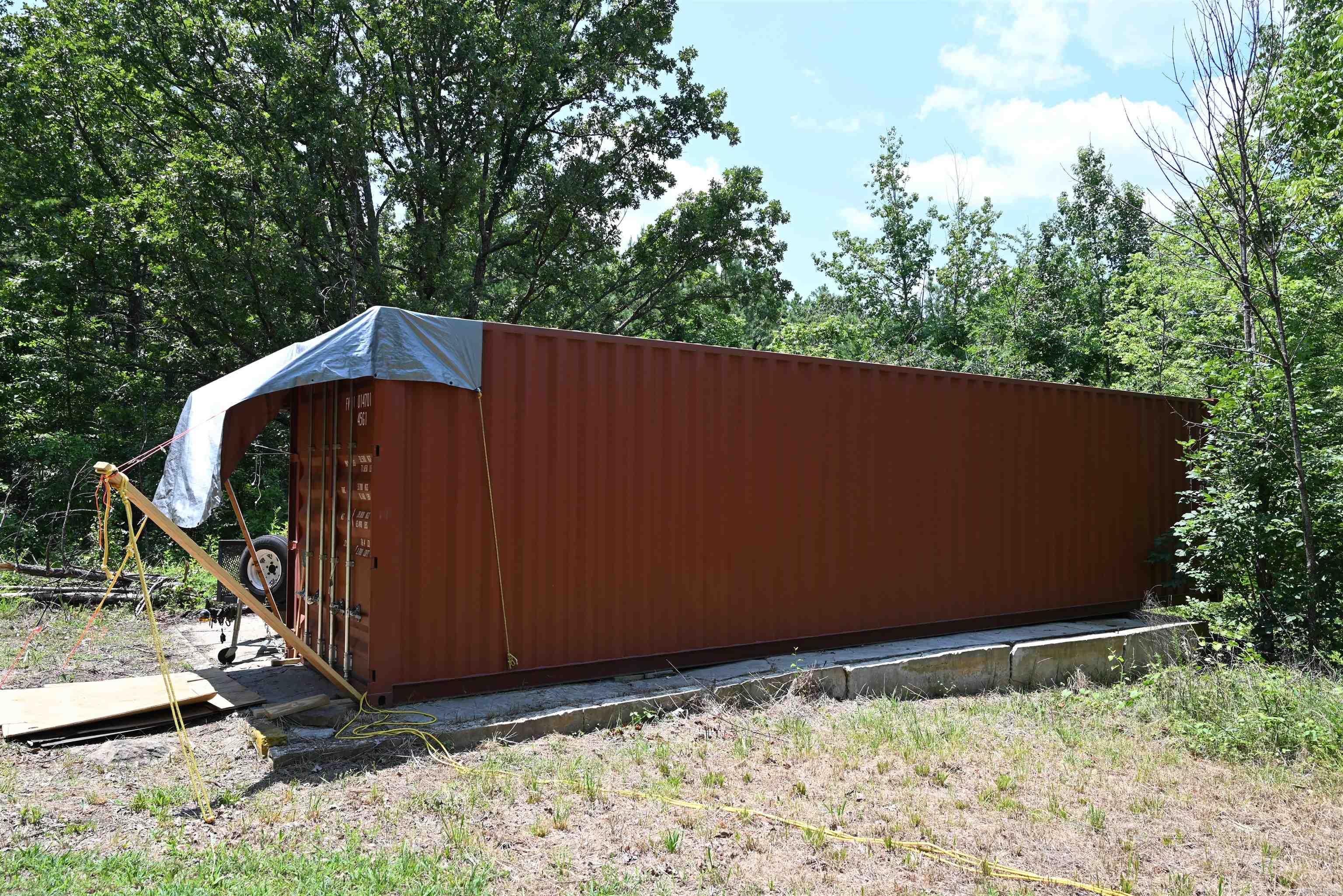 246 KIRKENDOLL Clinton, AR 72031