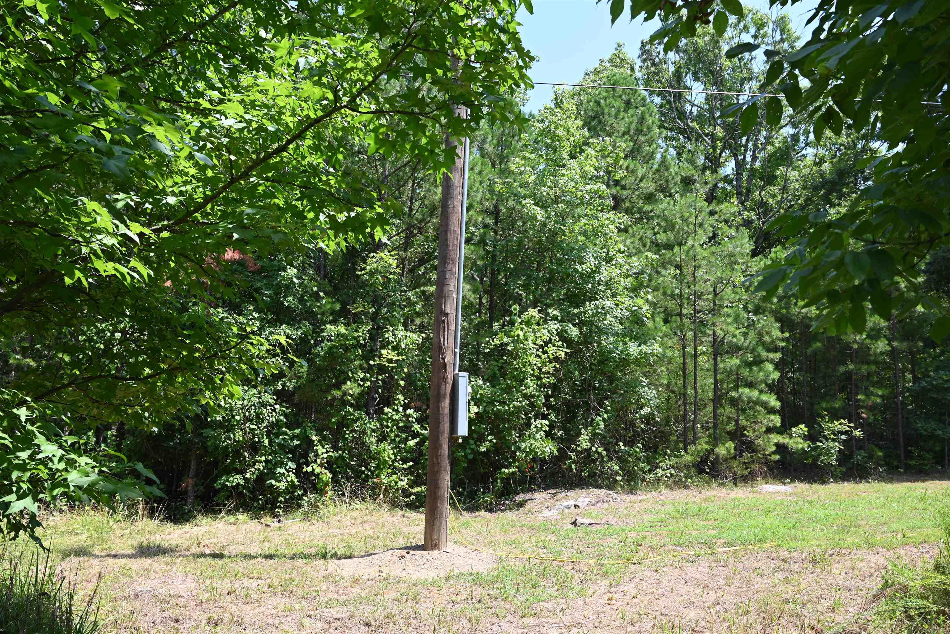 246 KIRKENDOLL Clinton, AR 72031