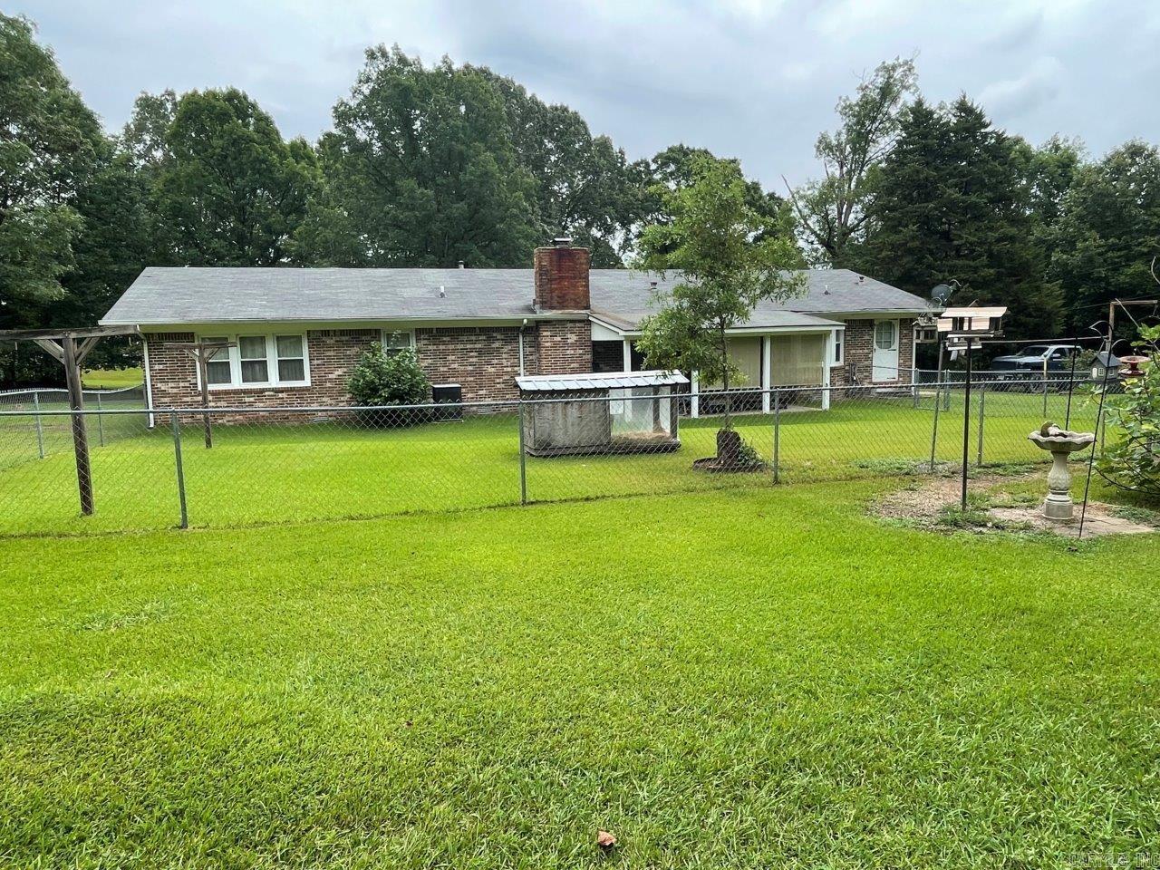 348 N Hwy 8  Warren, AR
