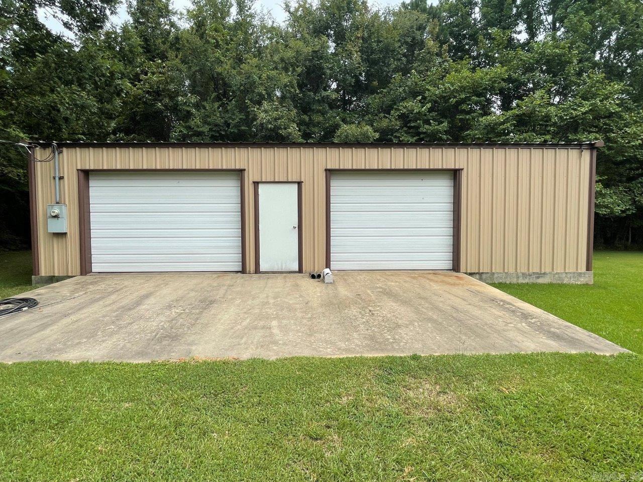 348 N Hwy 8  Warren, AR