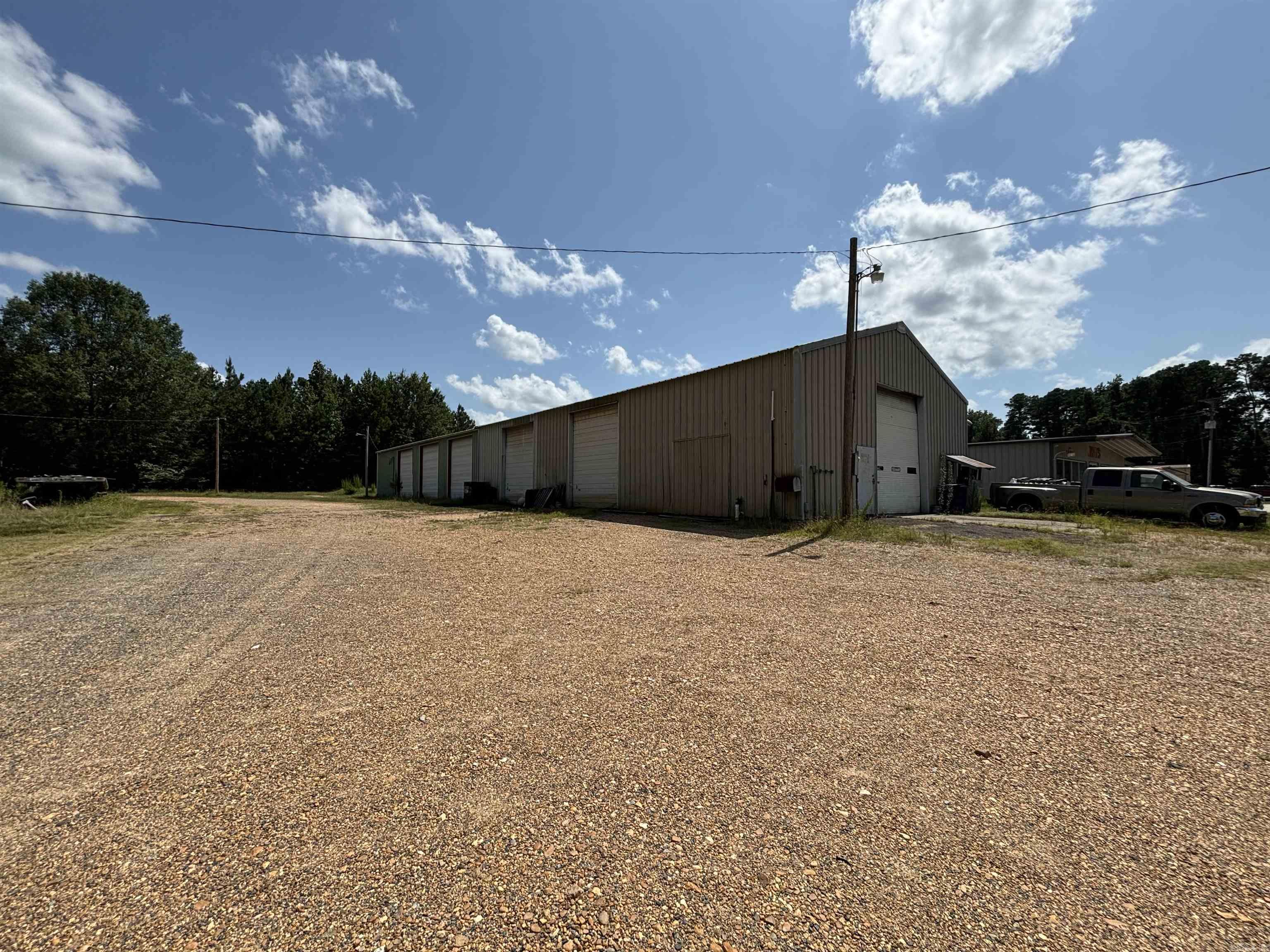 2045 SW California  Camden, AR