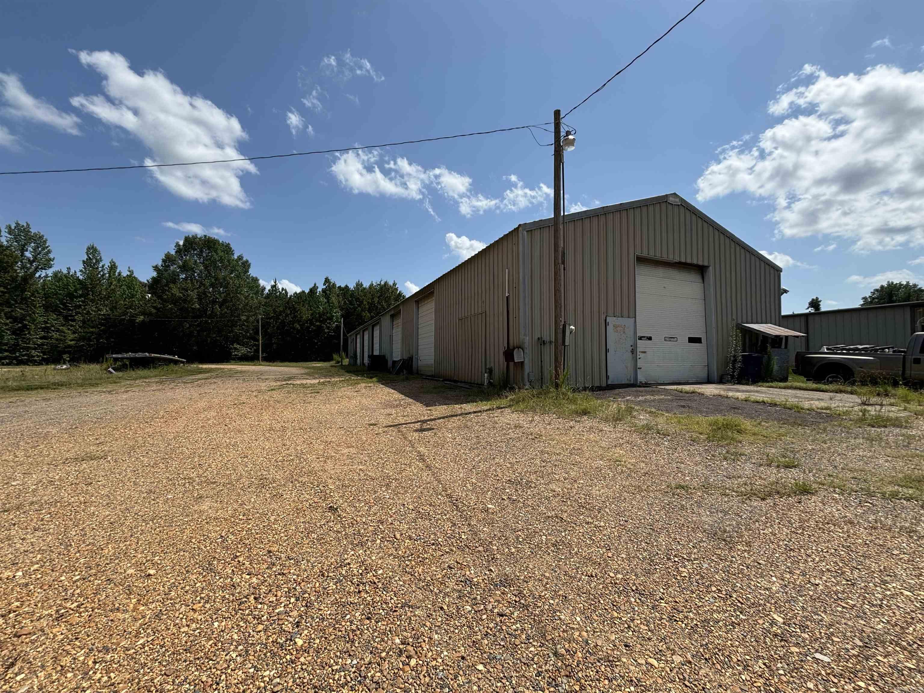 2045 SW California  Camden, AR