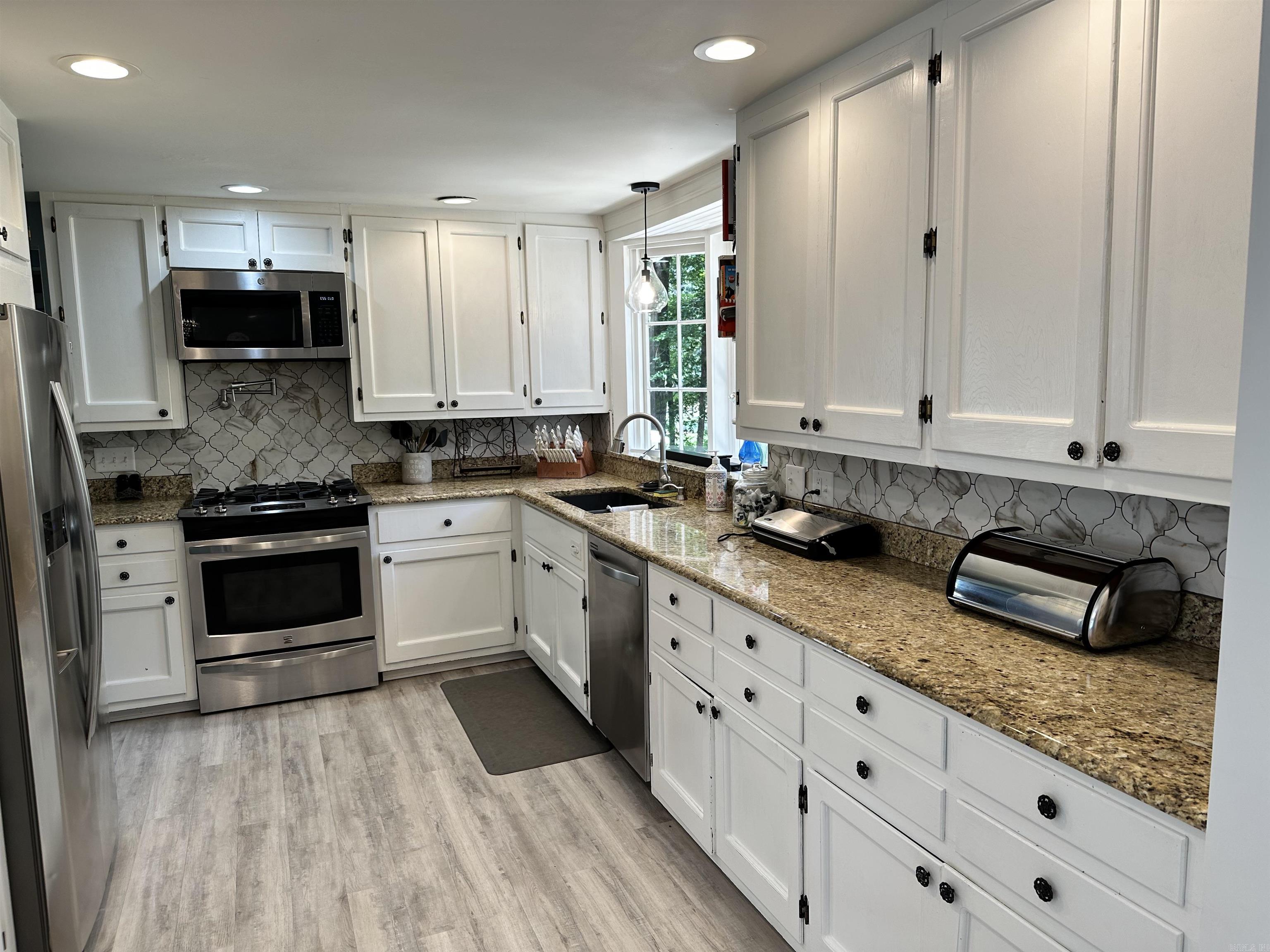 941  Highland  Magnolia, AR