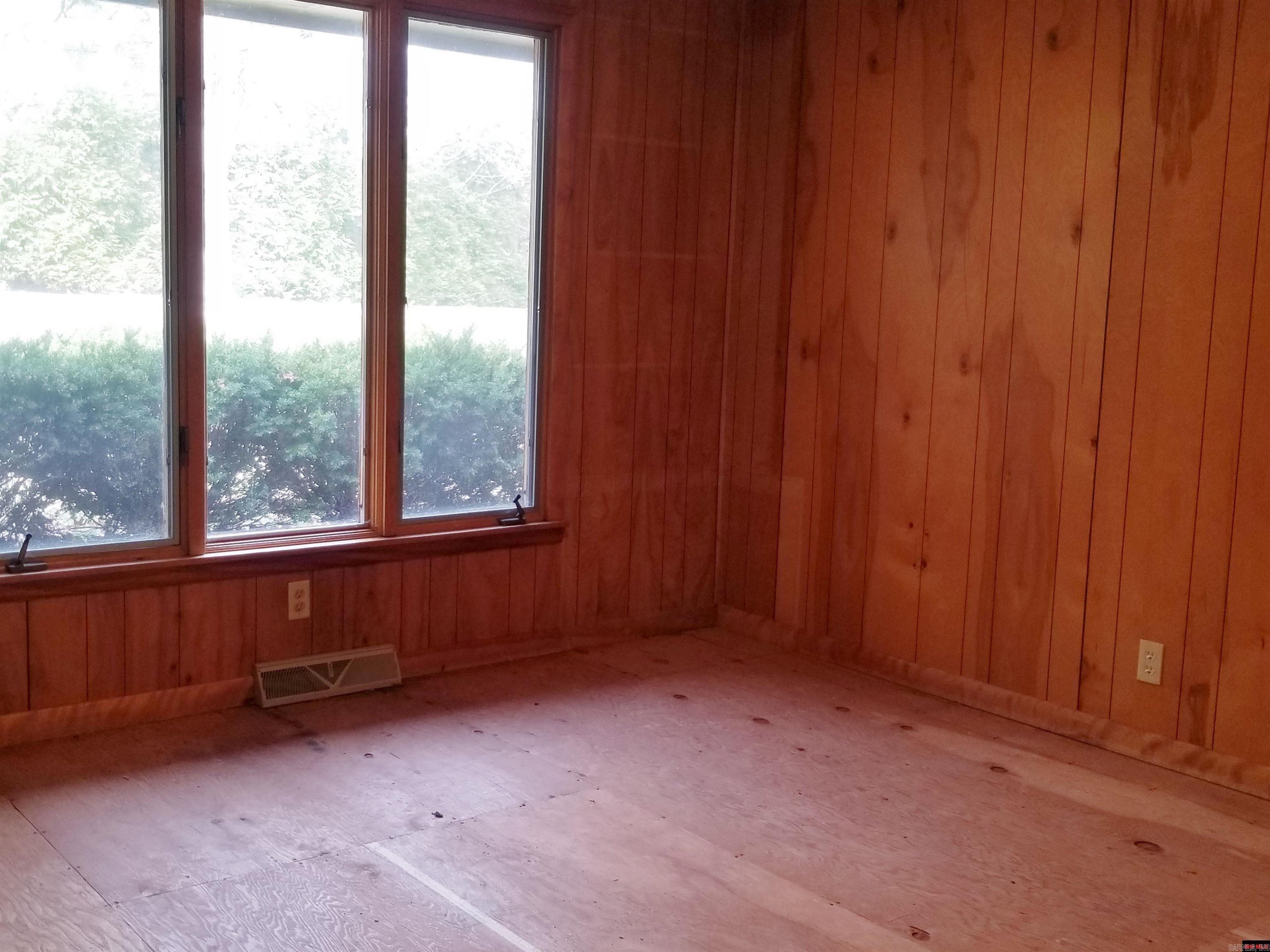 610 E 2nd Street  Mountain Home, AR