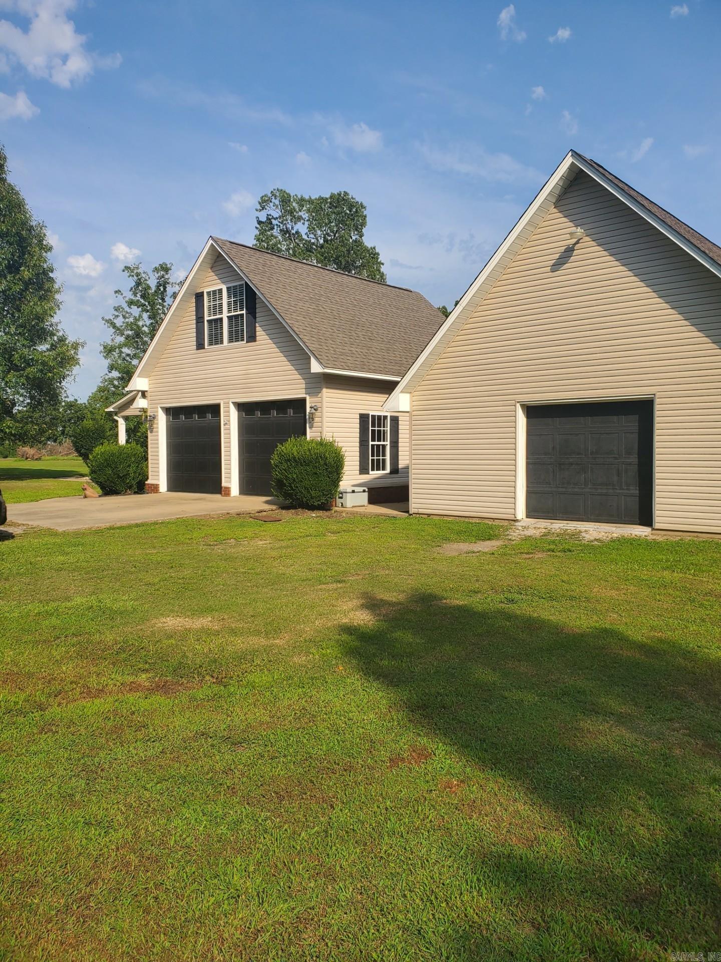 399  Moon Valley  Gurdon, AR