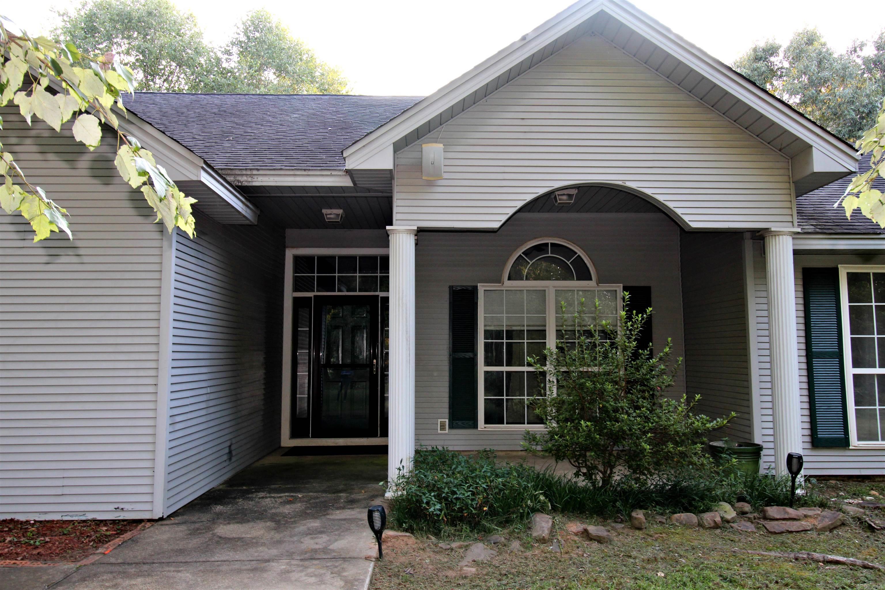 75 Crystal Cove Road Arkadelphia, AR 71923