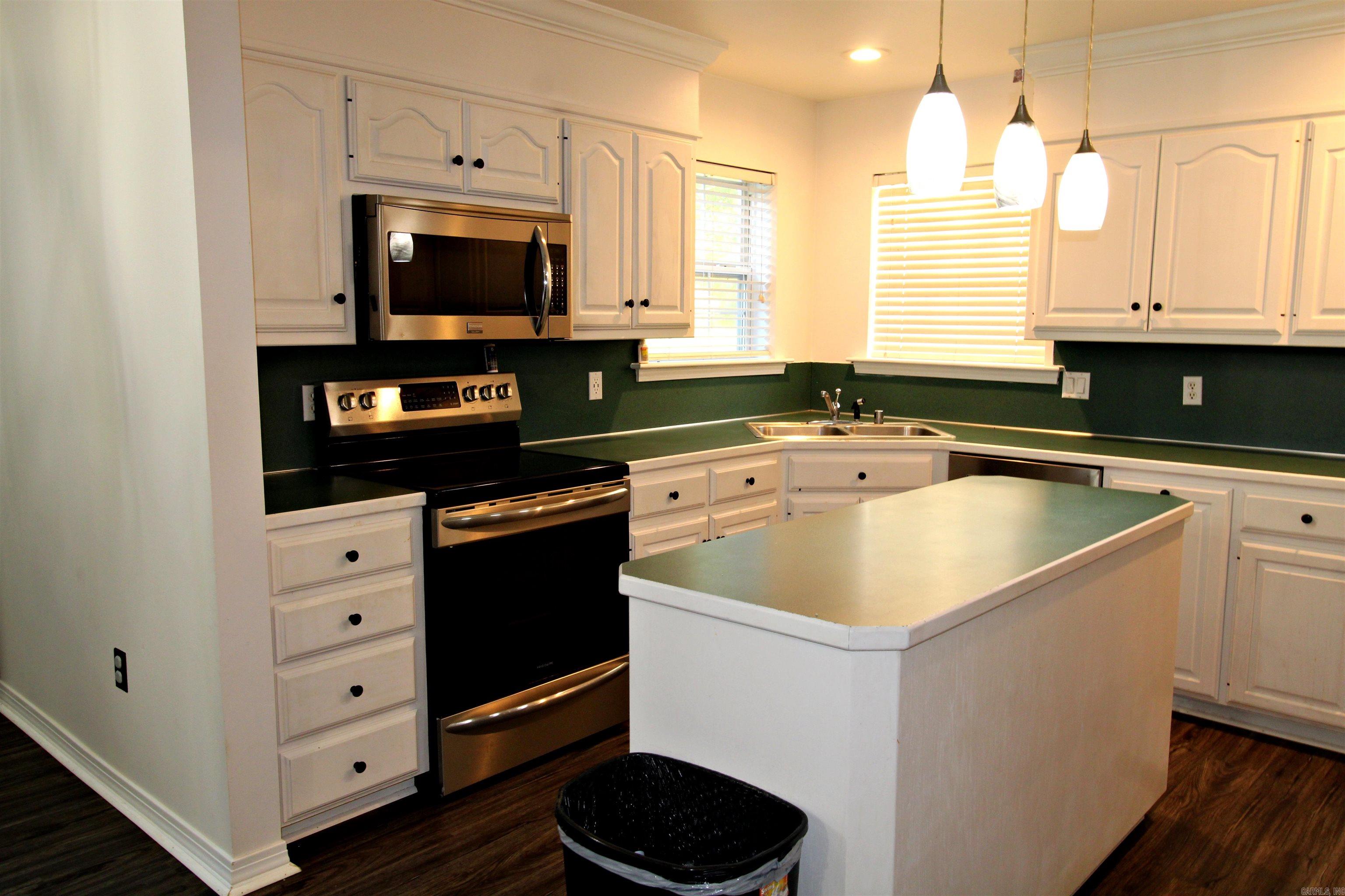 75 Crystal Cove Road Arkadelphia, AR 71923