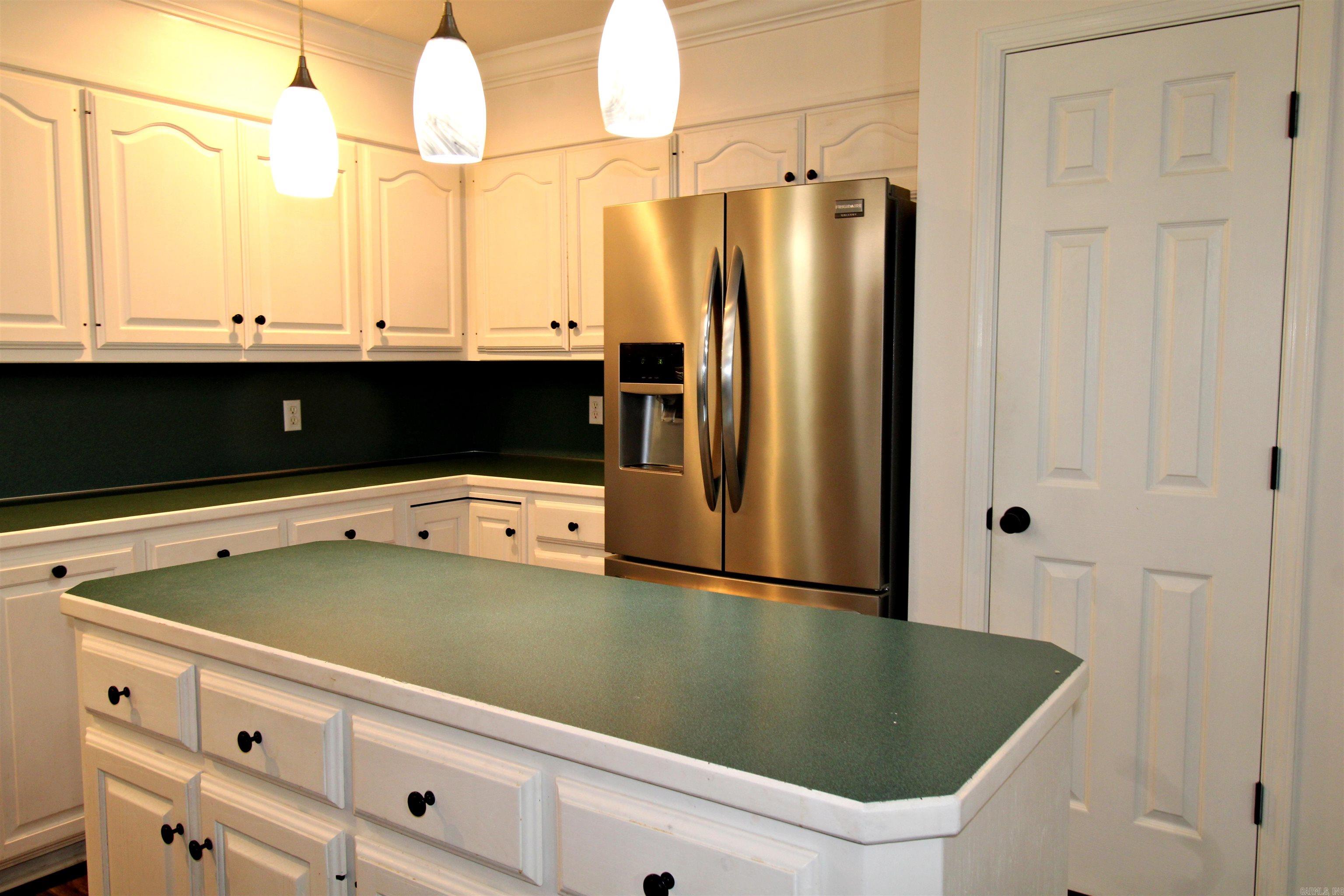 75 Crystal Cove Road Arkadelphia, AR 71923