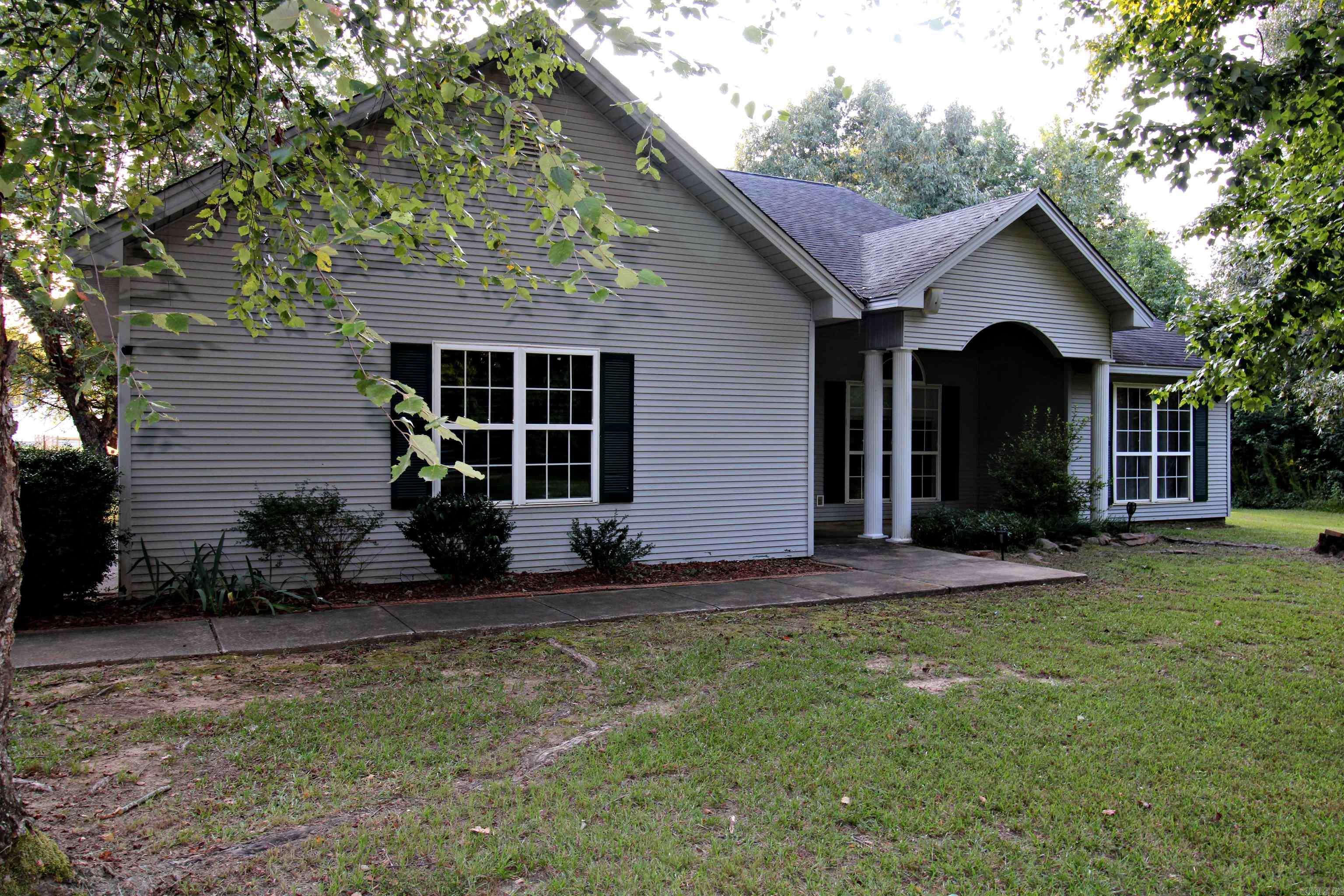 75 Crystal Cove Road Arkadelphia, AR 71923