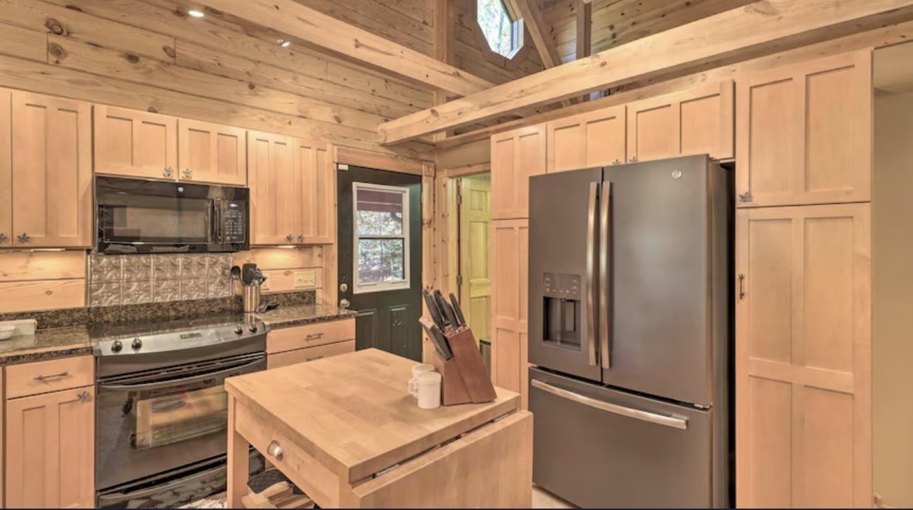 278  Ironsides Drive  Mountain Home, AR