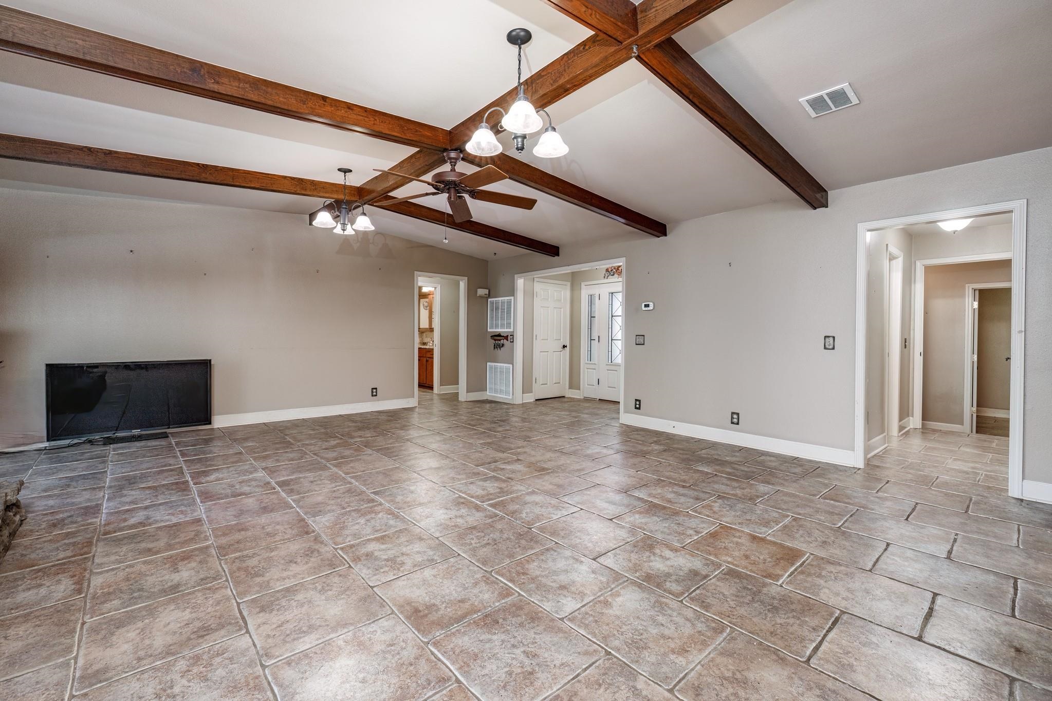 979  Hayden Heights  Mountain View, AR