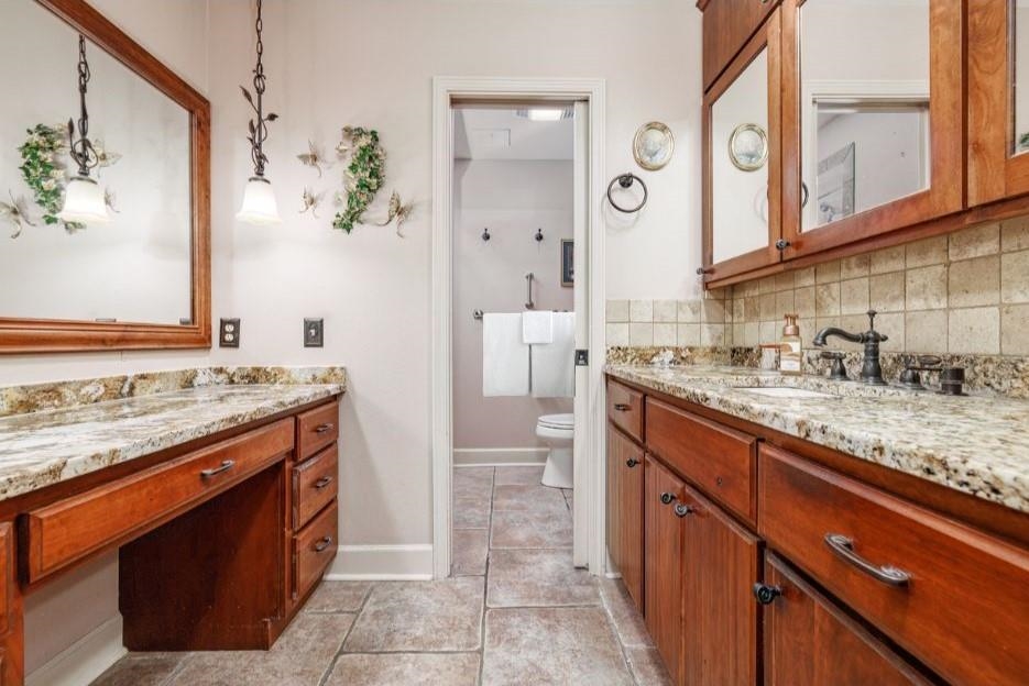 979  Hayden Heights  Mountain View, AR
