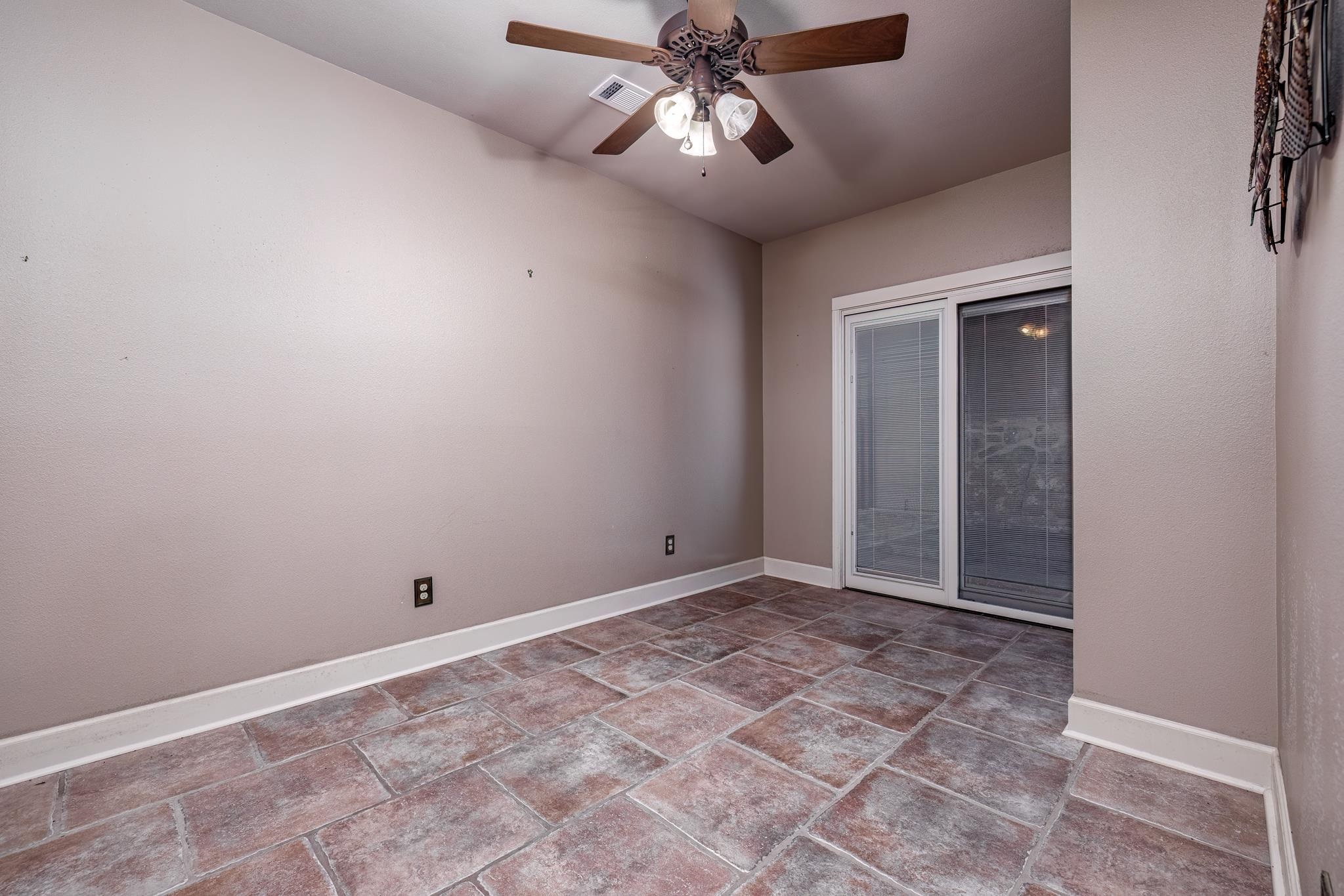 979  Hayden Heights  Mountain View, AR