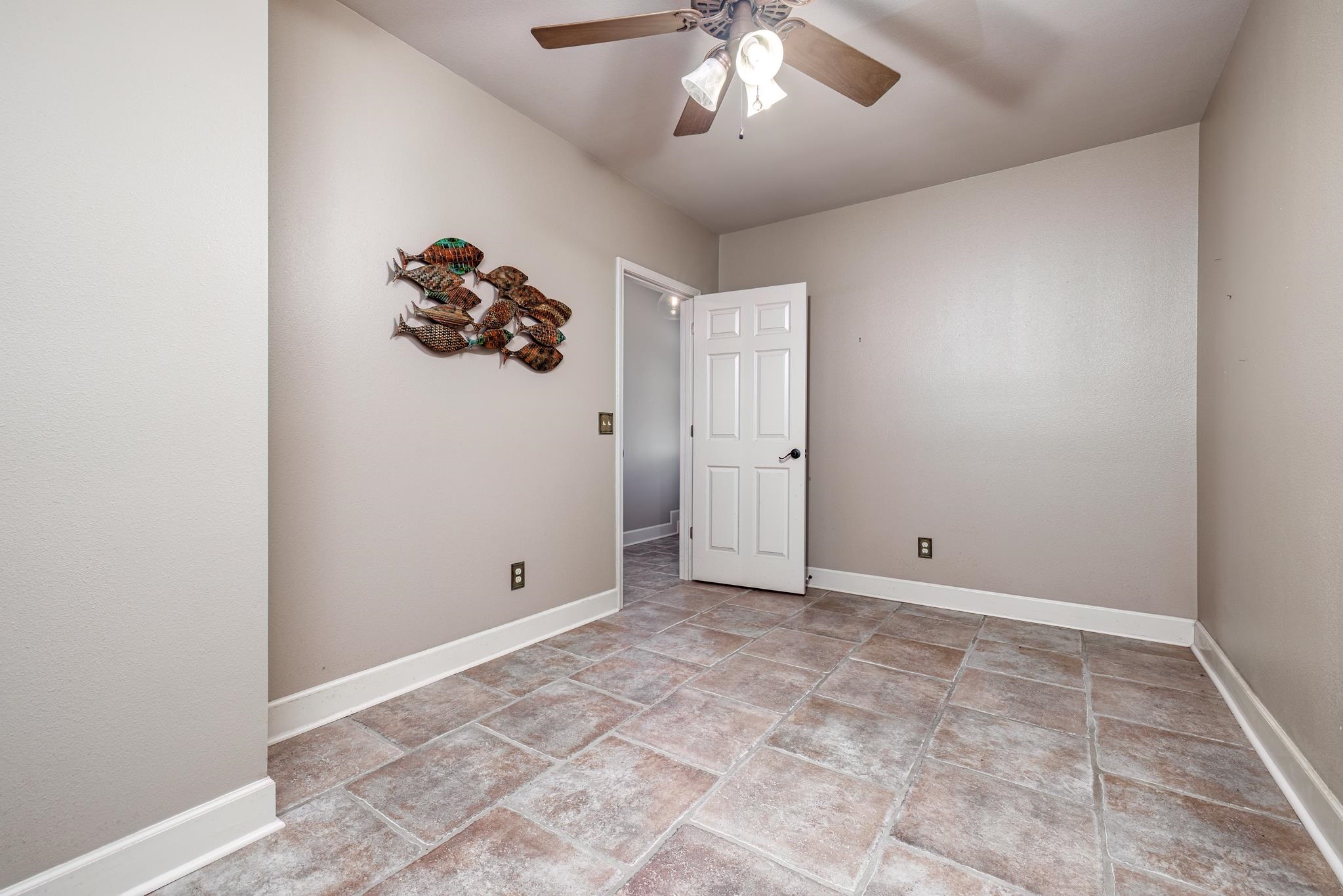 979  Hayden Heights  Mountain View, AR
