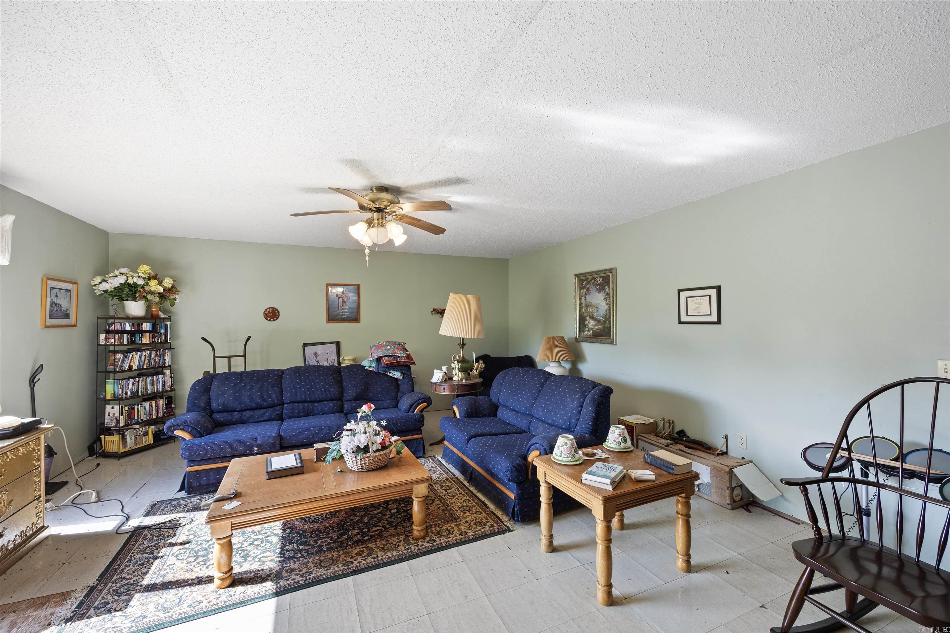 000  Co Rd 4221  Oark, AR