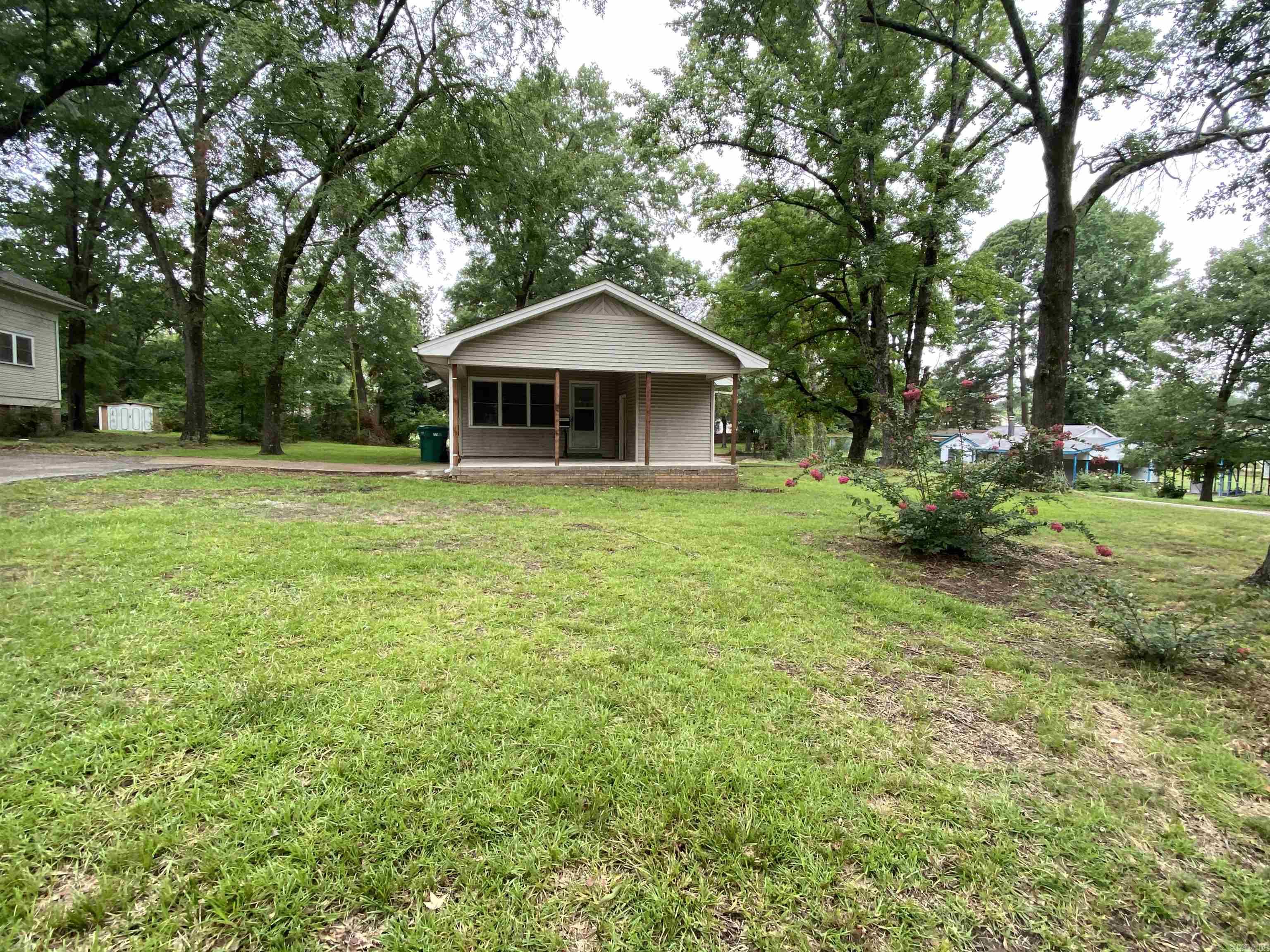 501 W Sunset  Nashville, AR