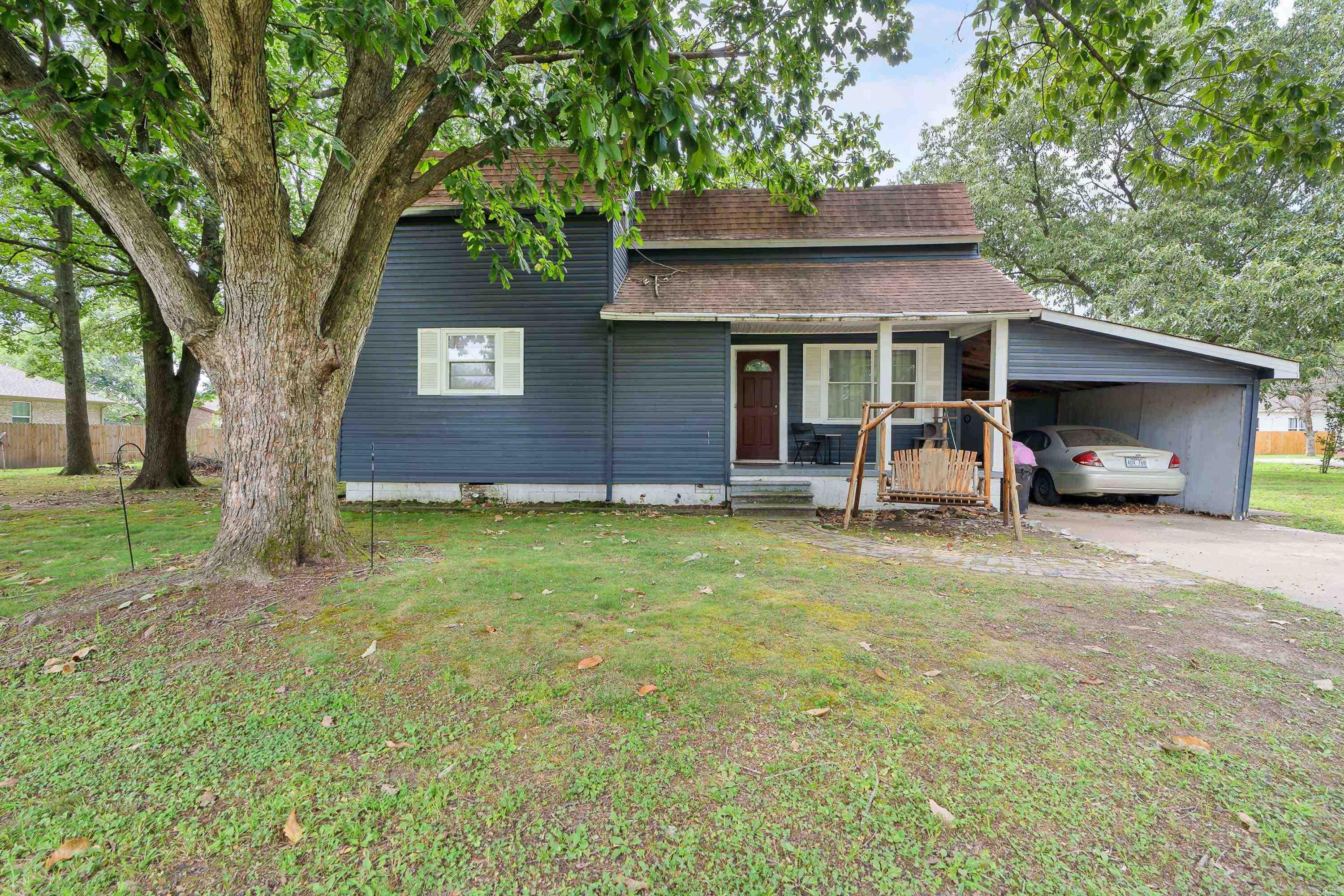 217  Forrest  Bay, AR