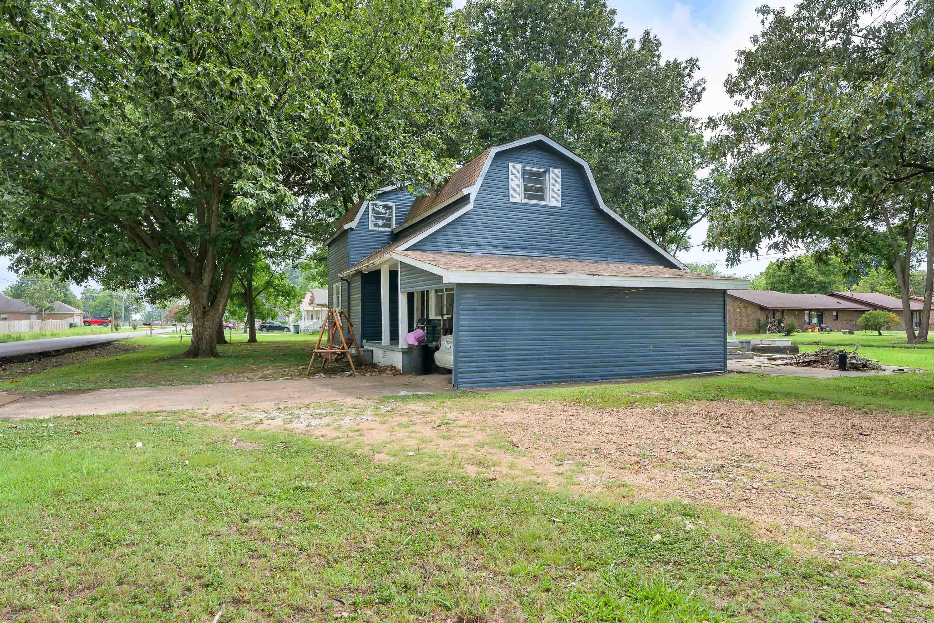 217  Forrest  Bay, AR