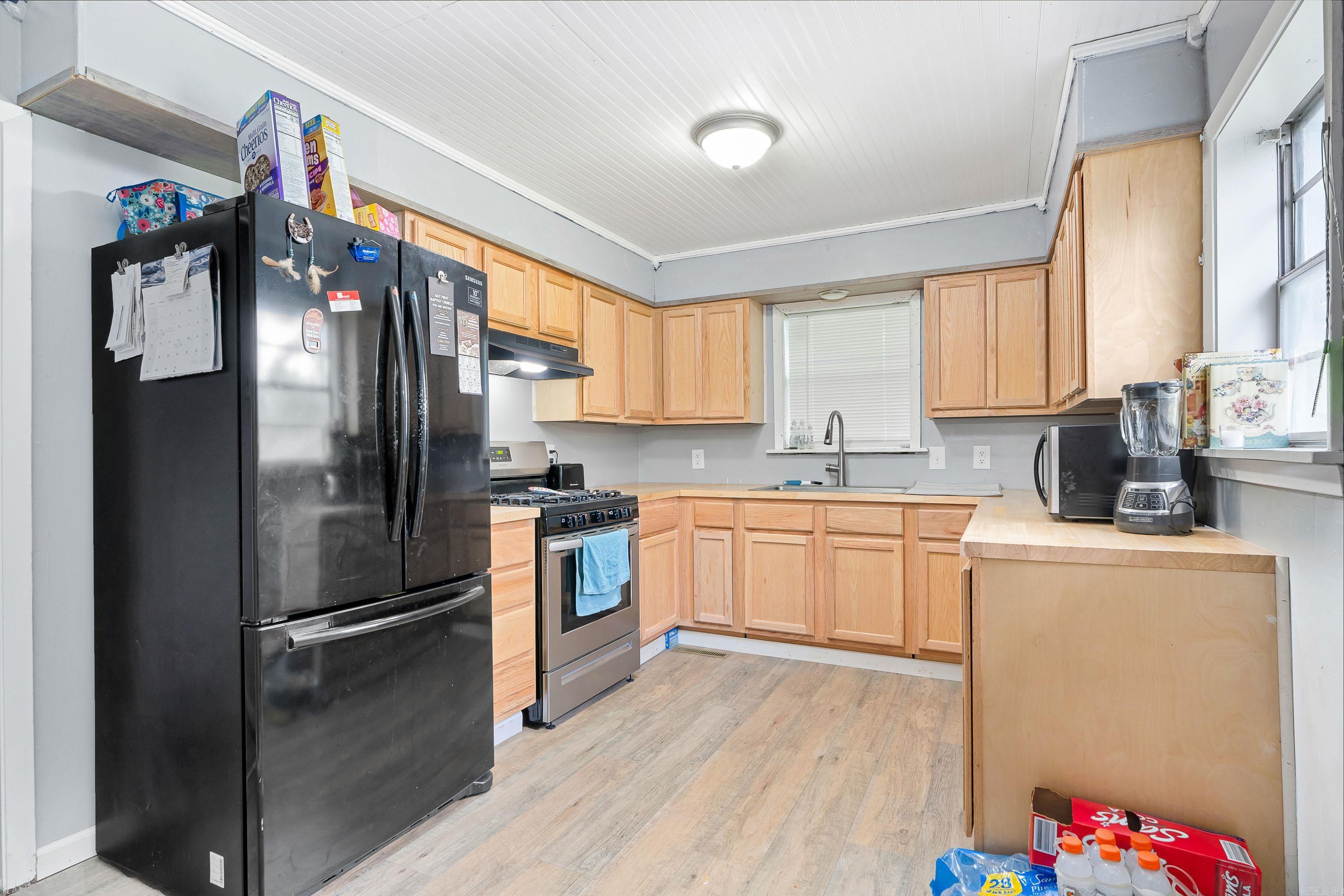 217  Forrest  Bay, AR