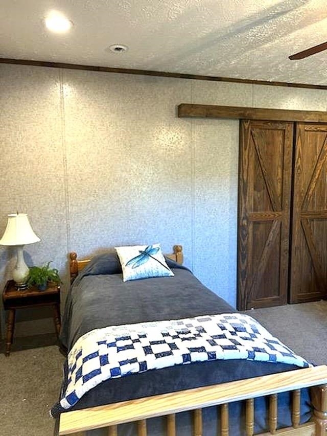 21119 N Hwy 5  Mountain View, AR