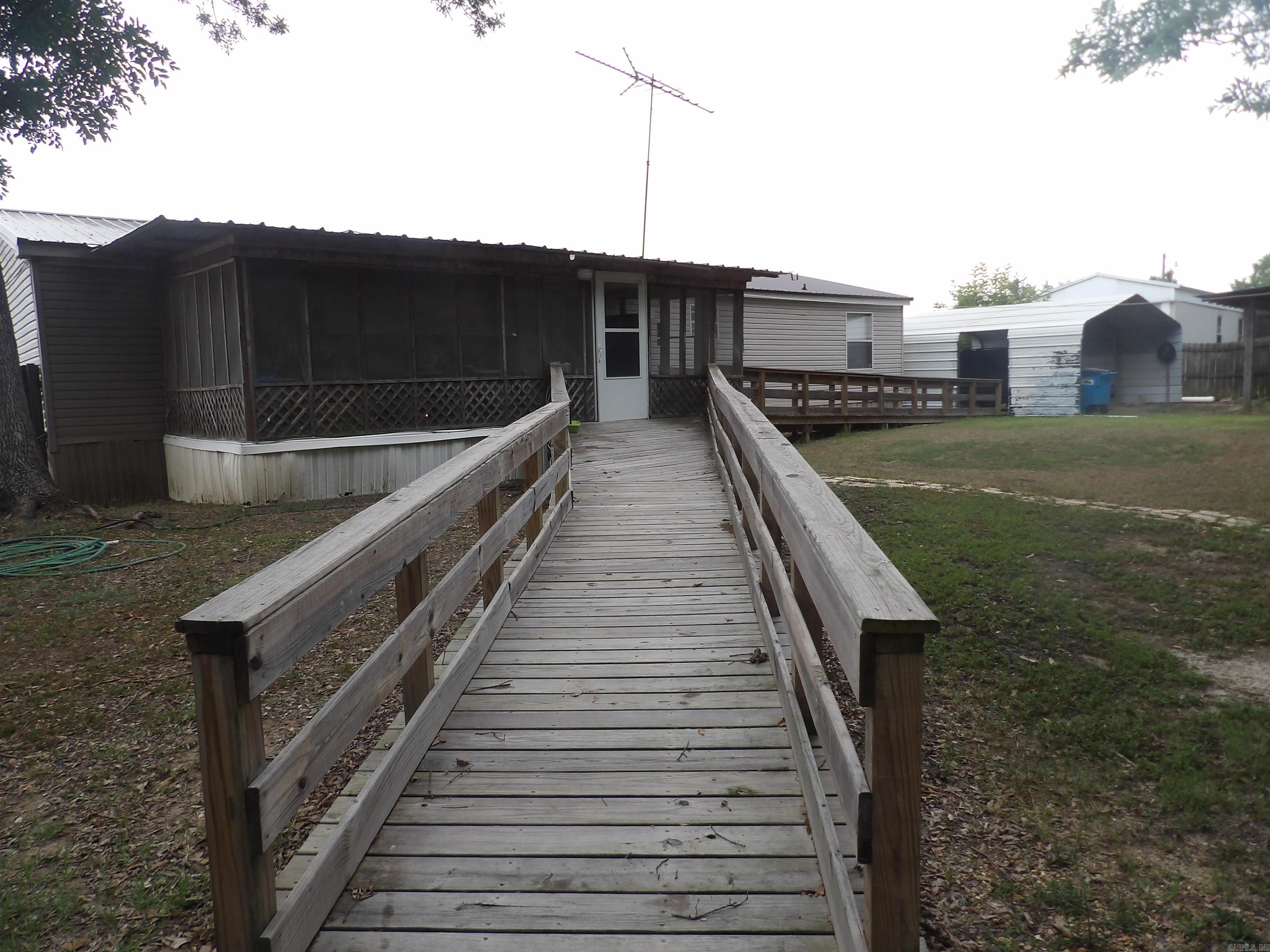188  Bayou Drive North  Lake Village, AR