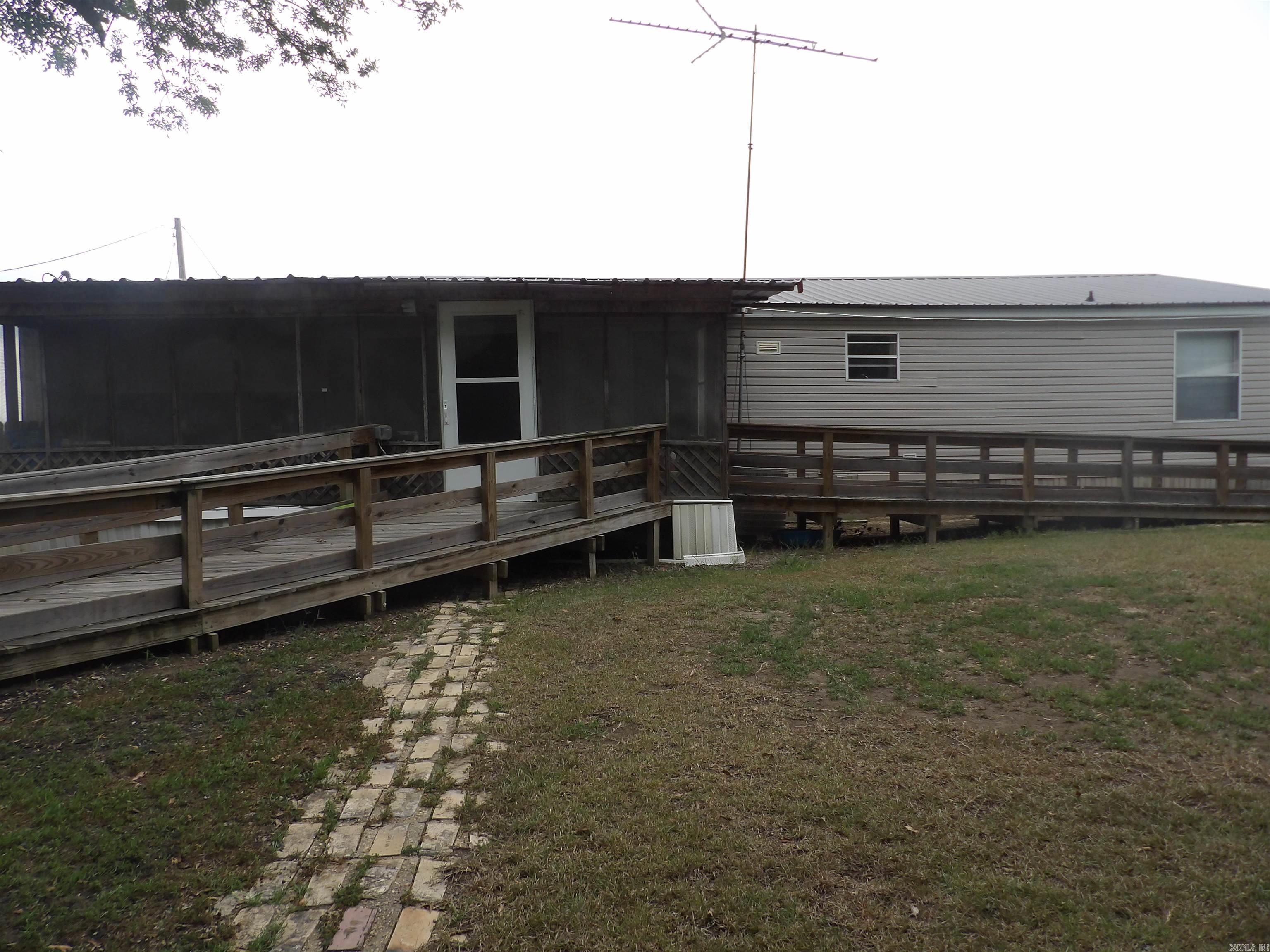 188  Bayou Drive North  Lake Village, AR