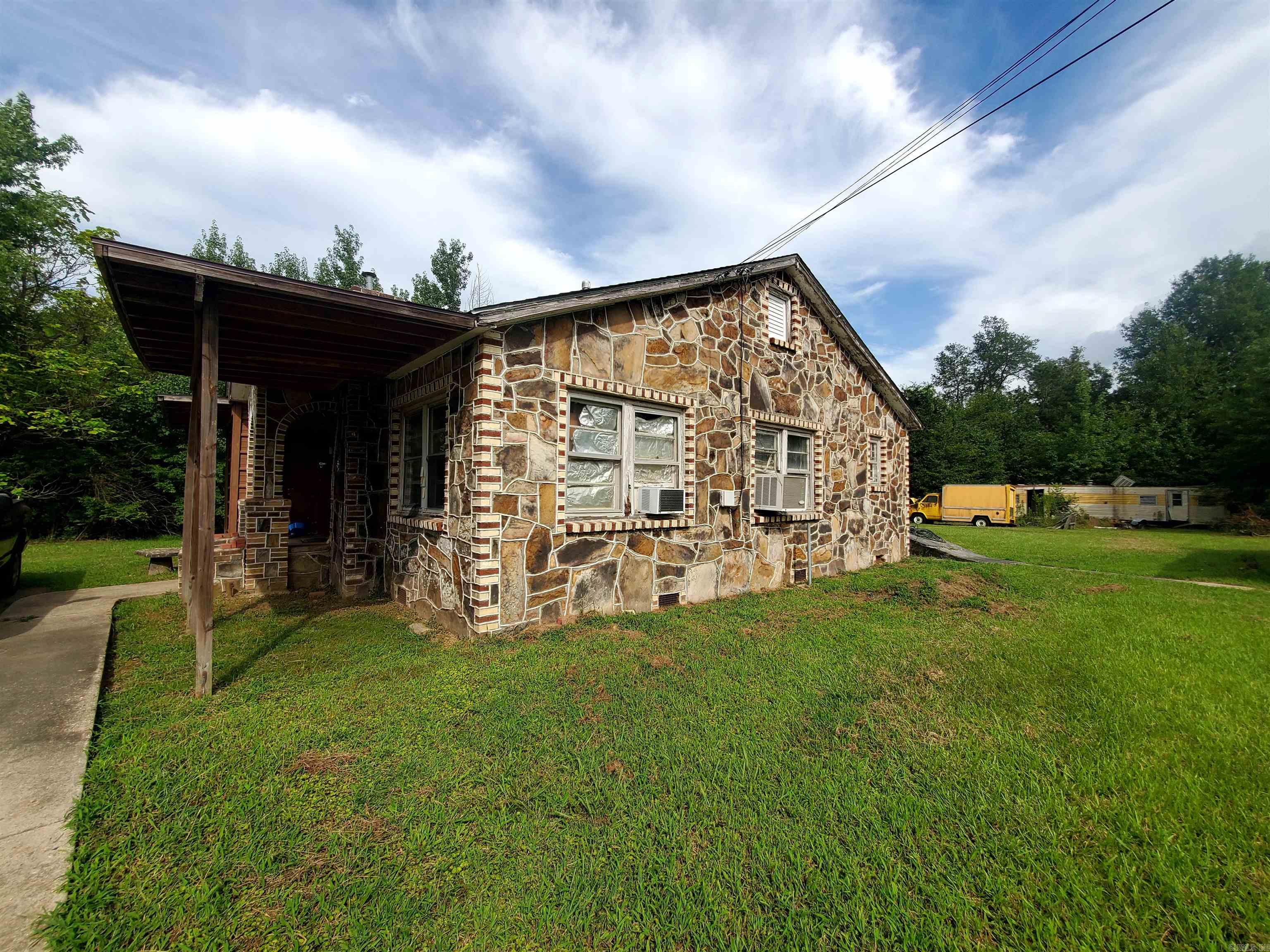 3472  Highway 71 N  Mena, AR