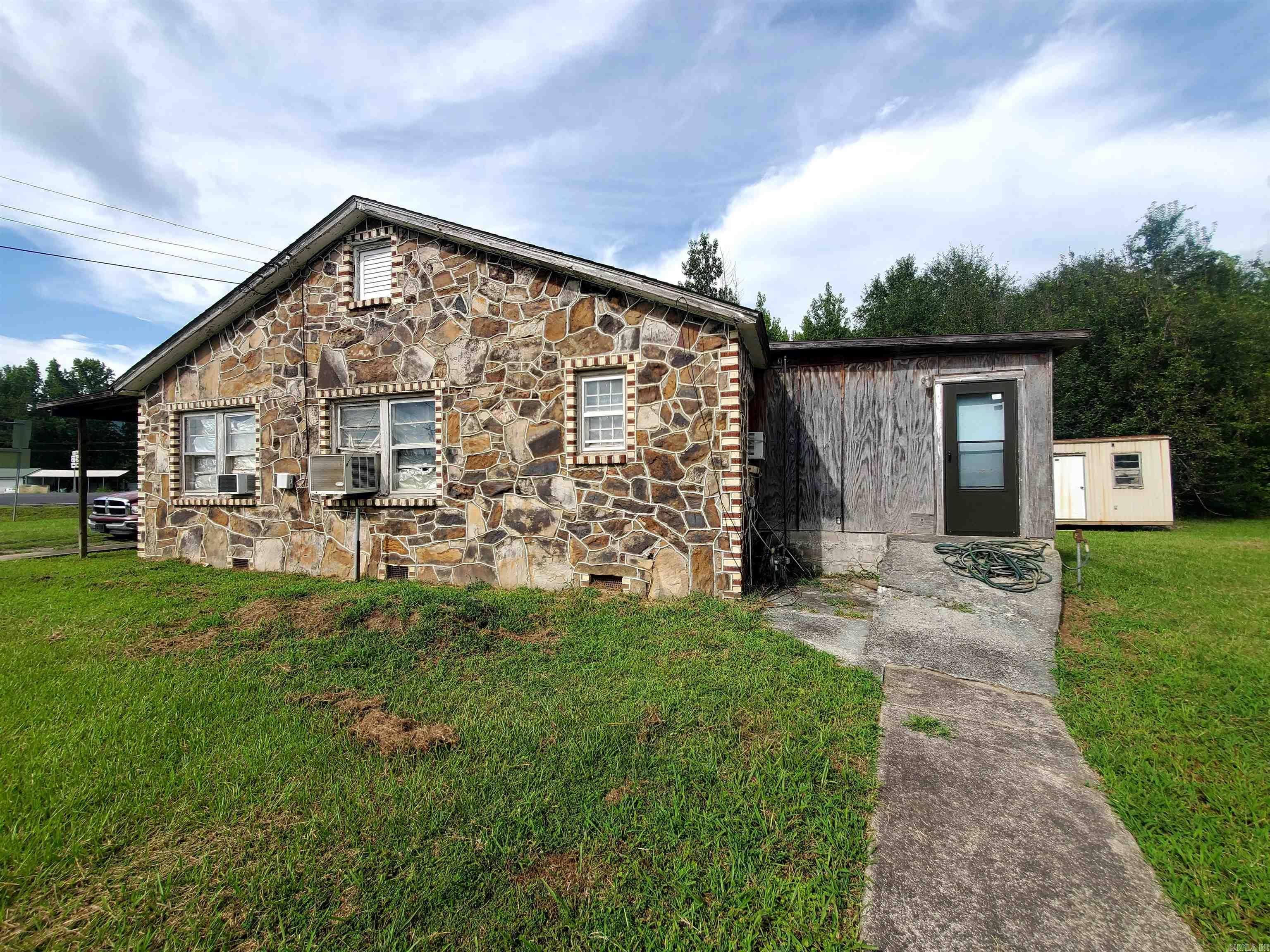3472  Highway 71 N  Mena, AR