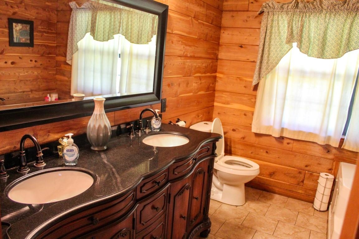 785  Strawberry River Road  Smithville, AR