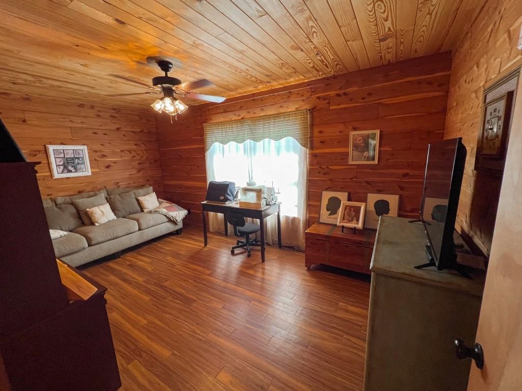 785  Strawberry River Road  Smithville, AR