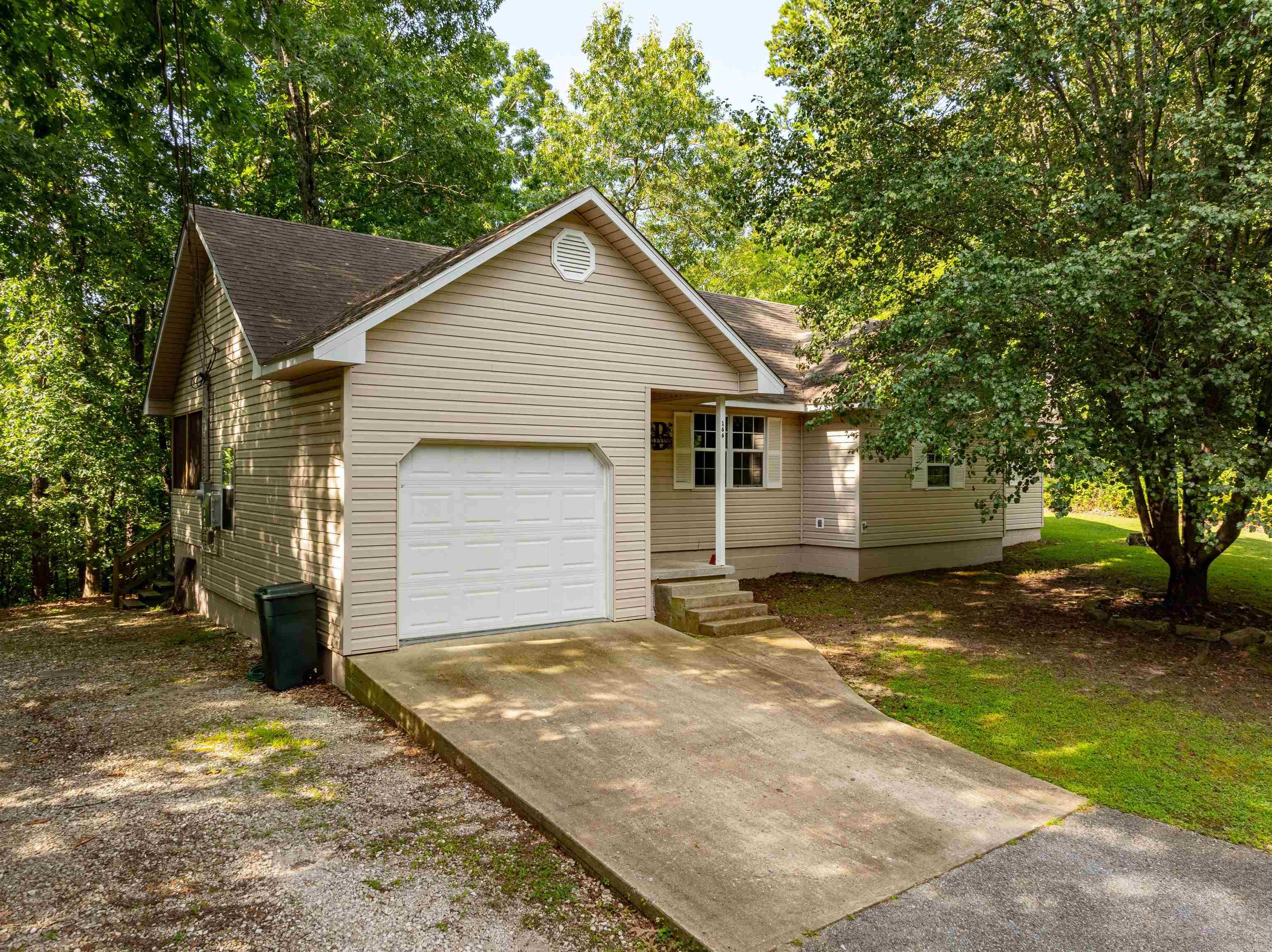 166  Zackary  Melbourne, AR