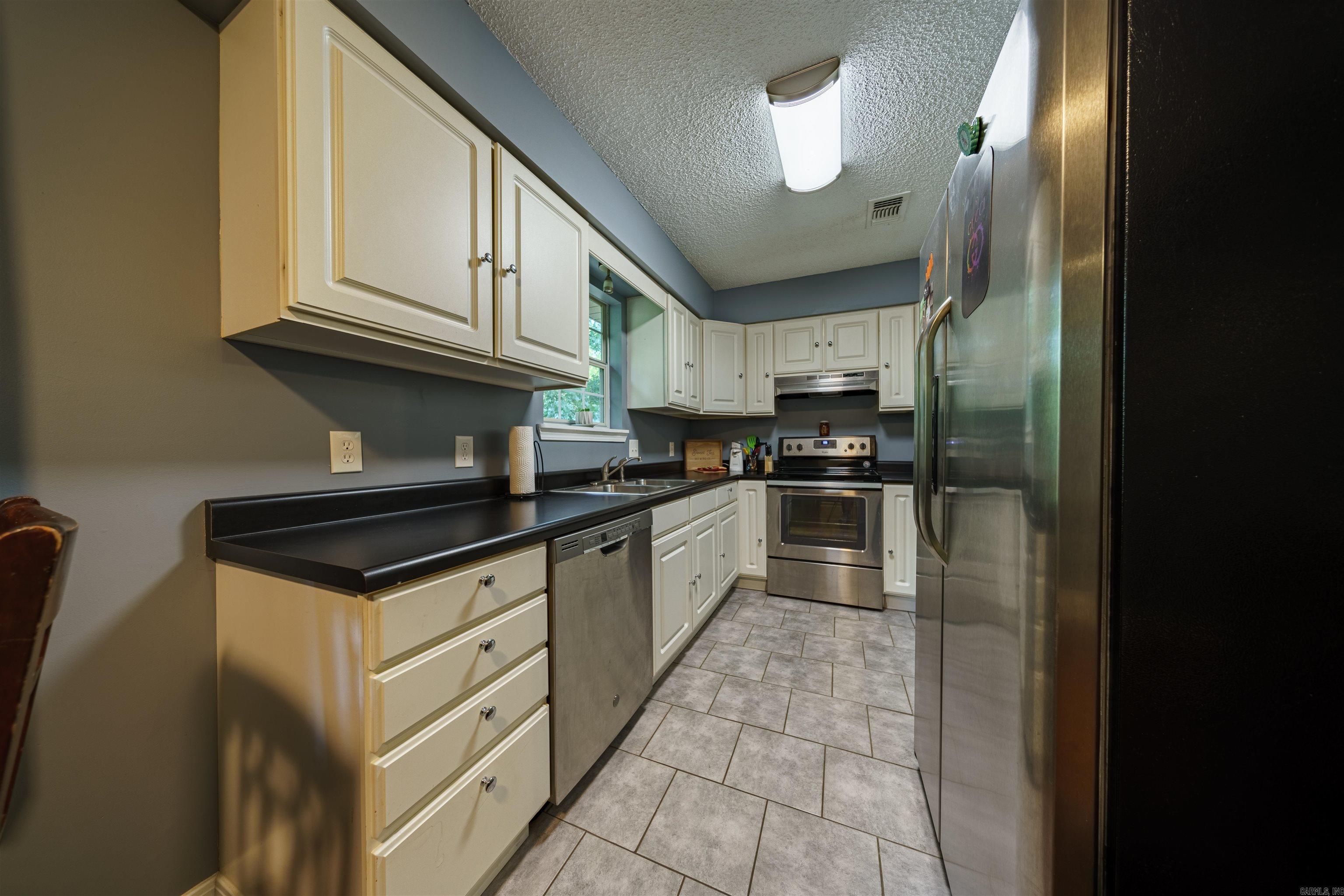 166  Zackary  Melbourne, AR