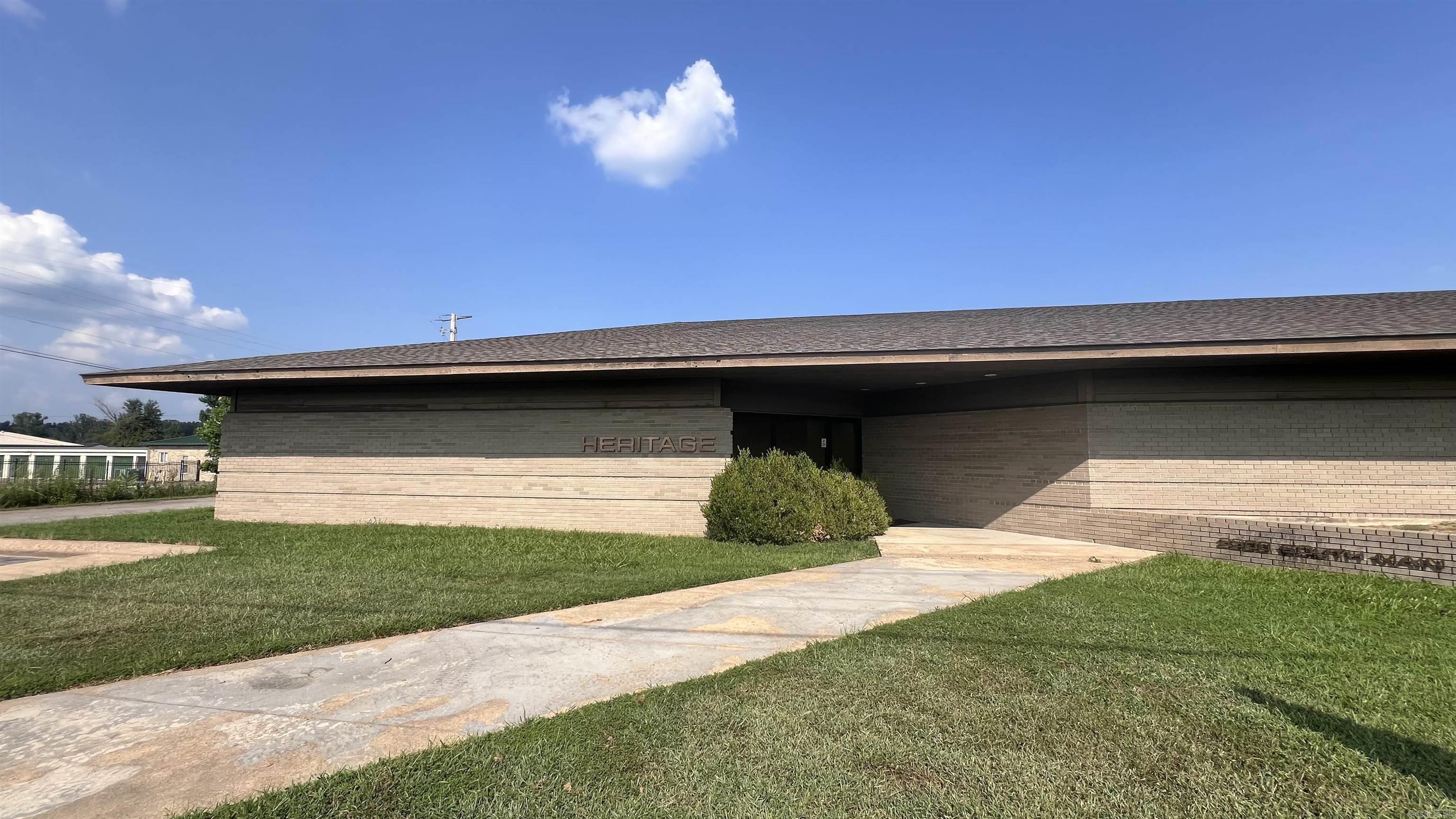 2900 S Main  Searcy, AR