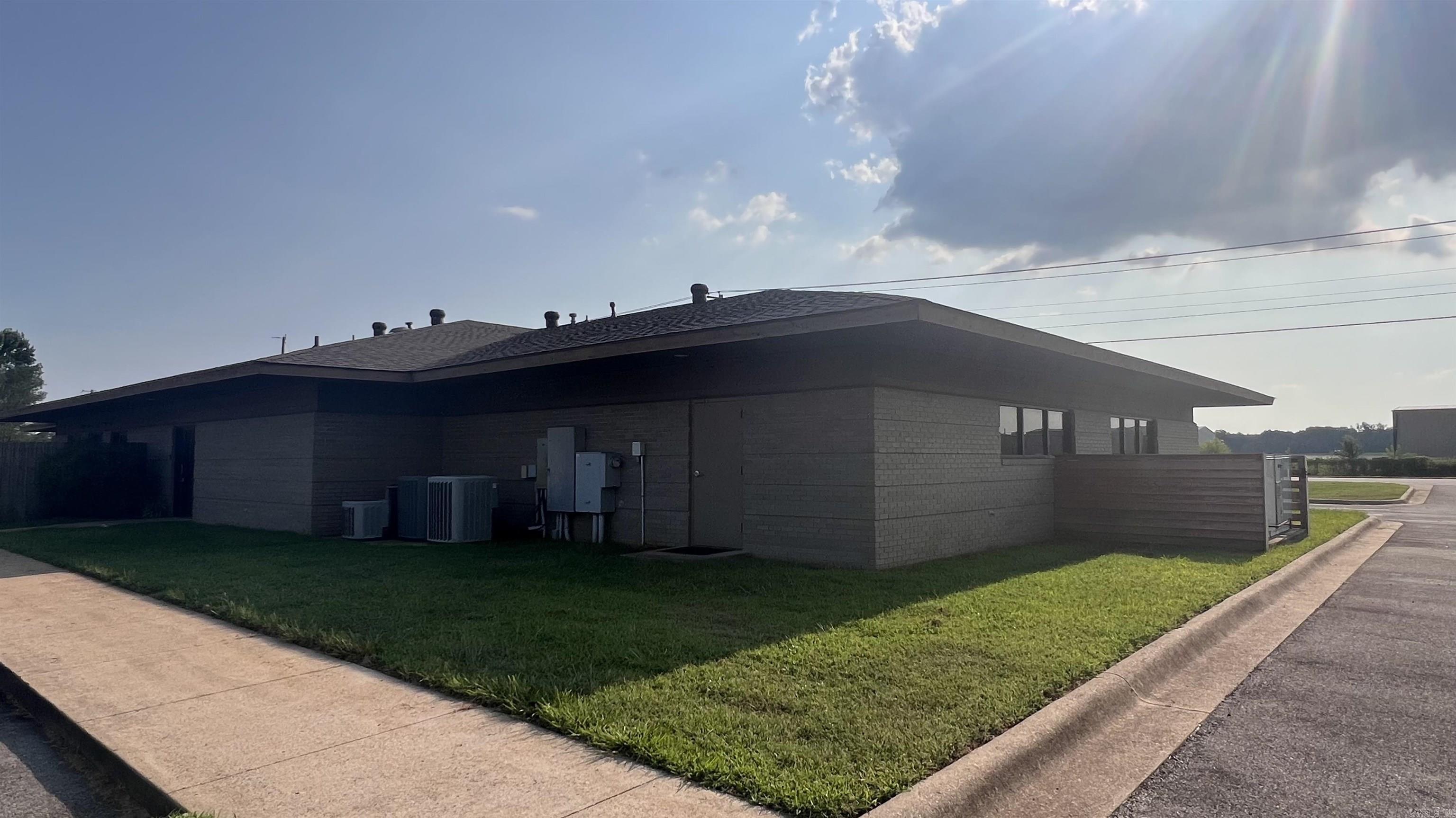2900 S Main  Searcy, AR