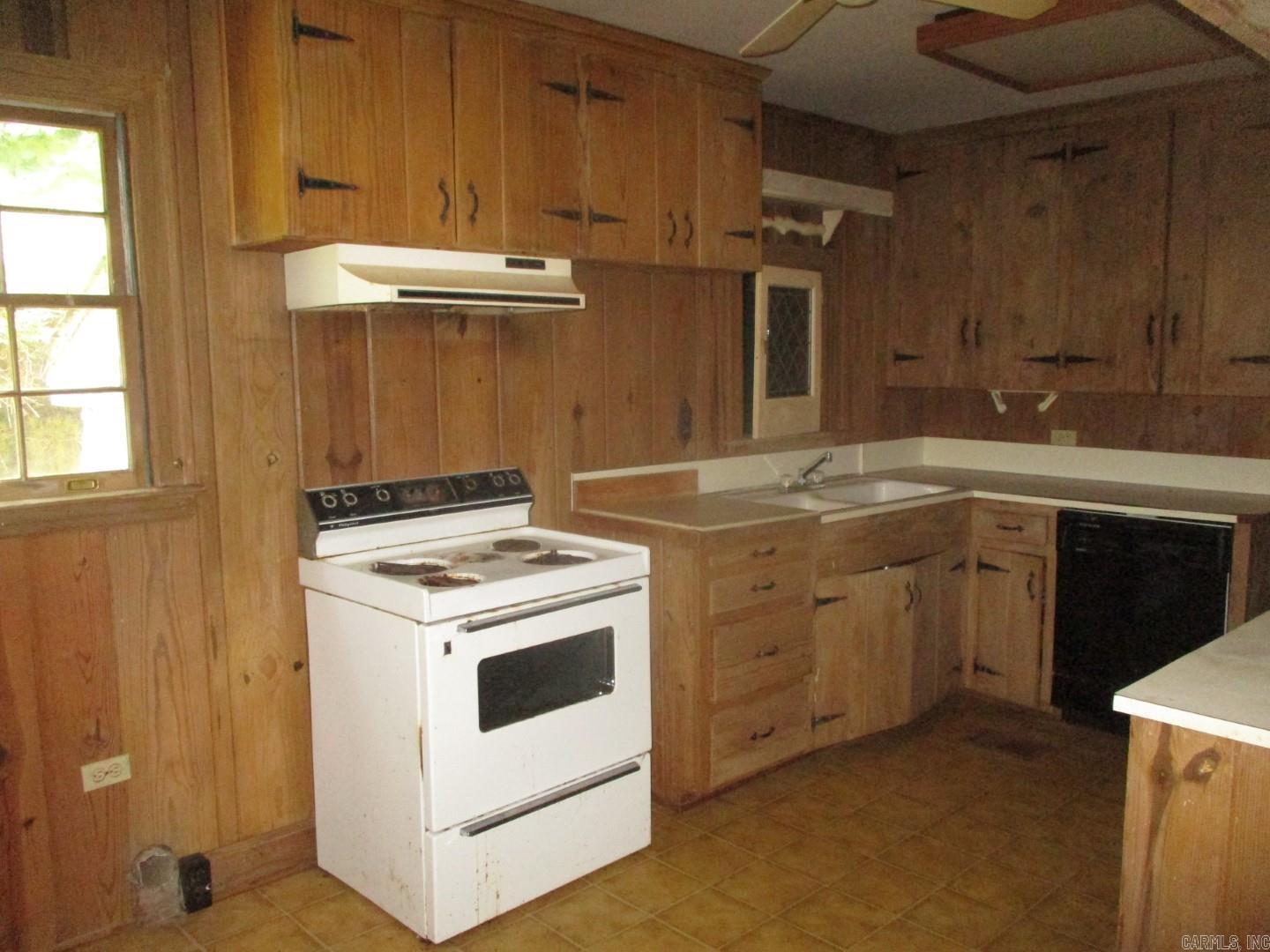 101  Oakridge  Helena, AR