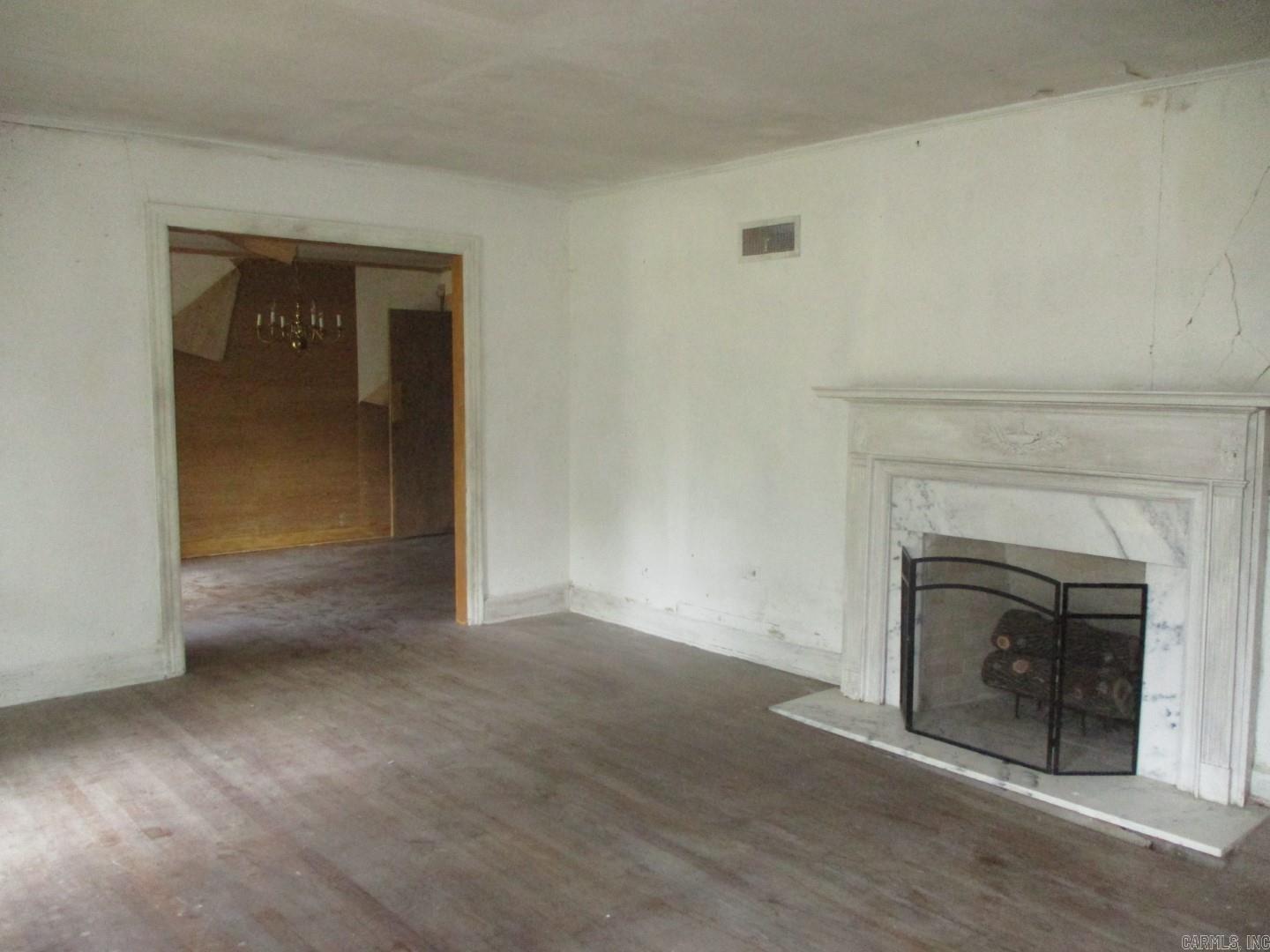 101  Oakridge  Helena, AR
