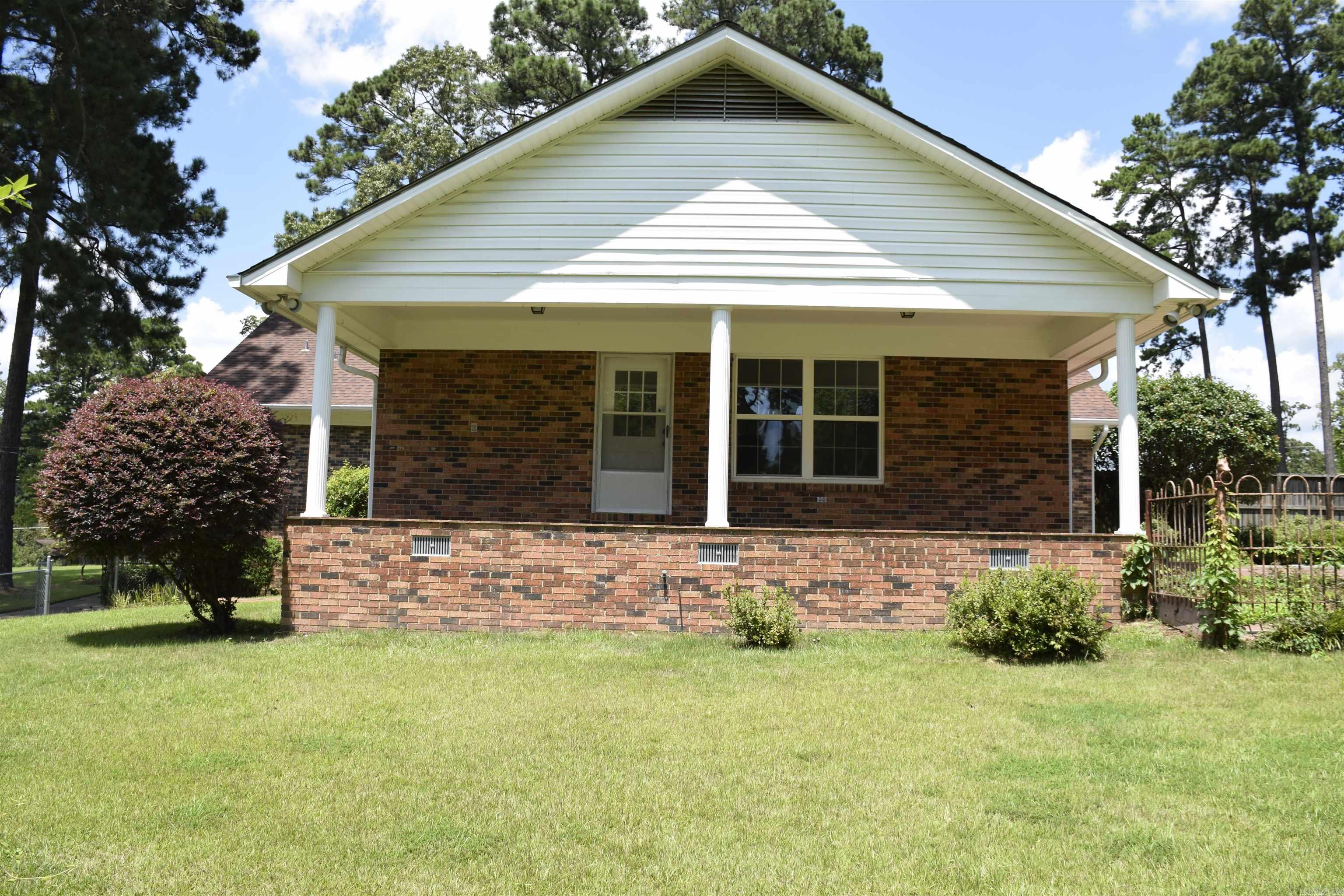 1899  Maul Rd  Camden, AR