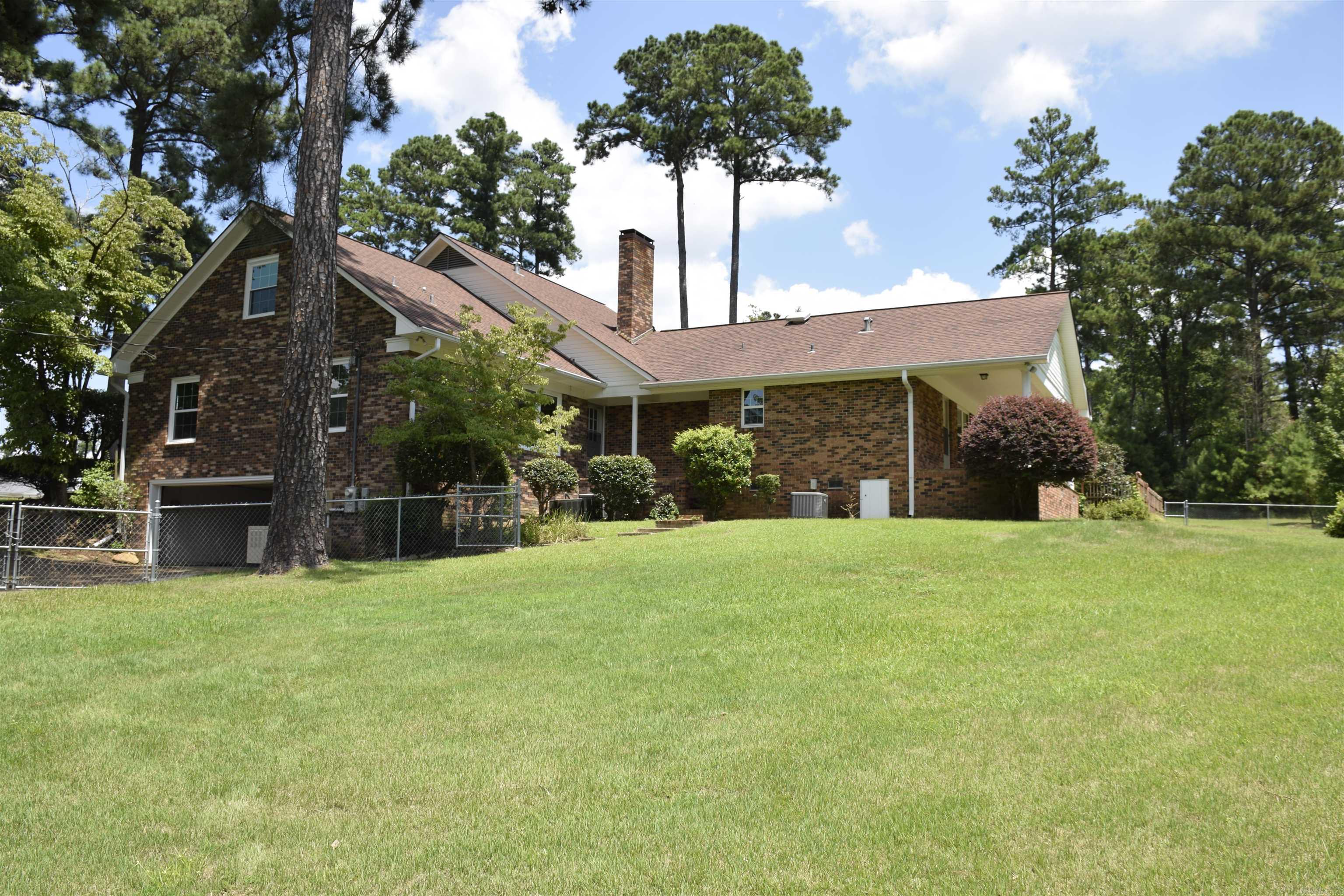 1899  Maul Rd  Camden, AR