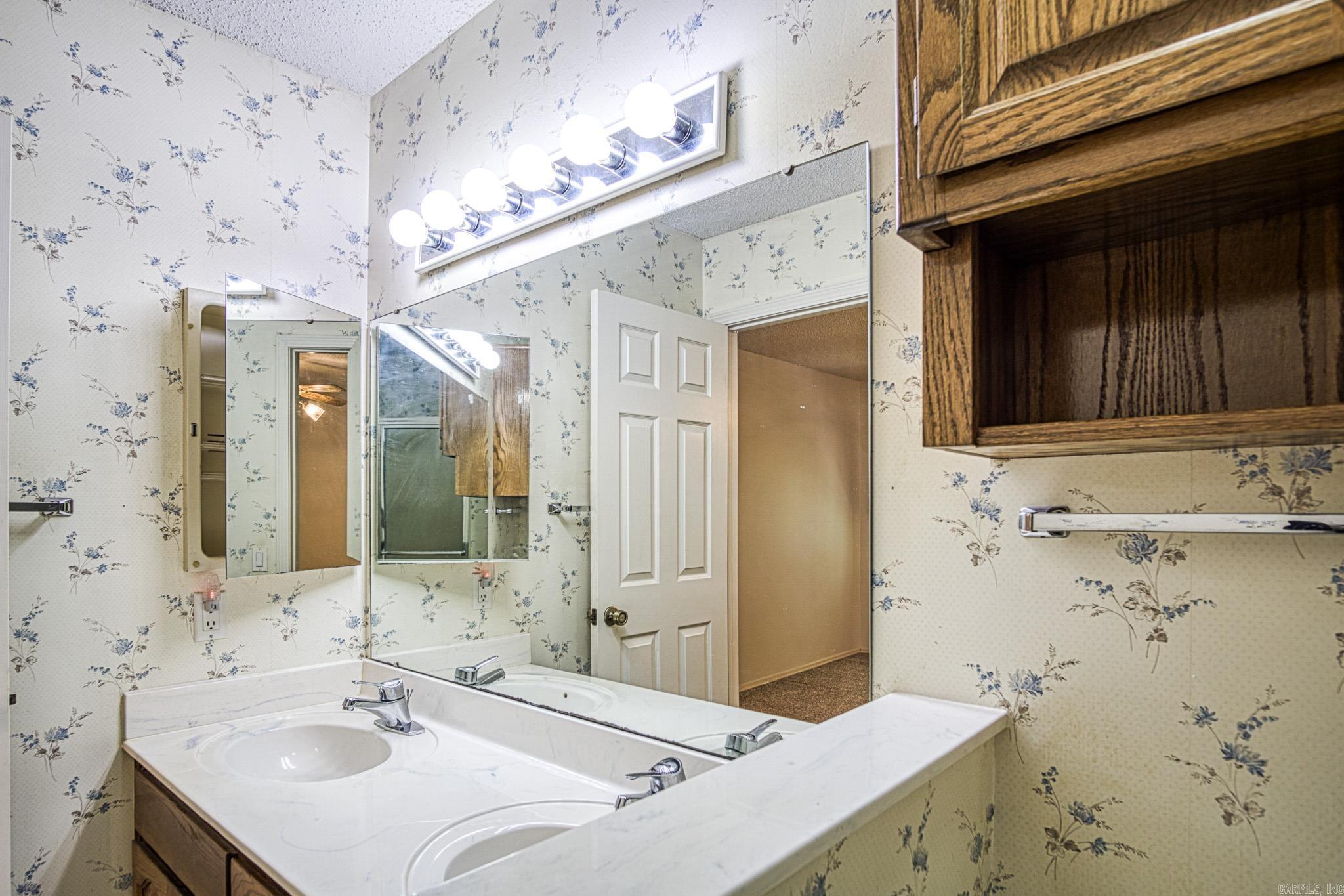 43  Hartura  Hot Springs Village, AR